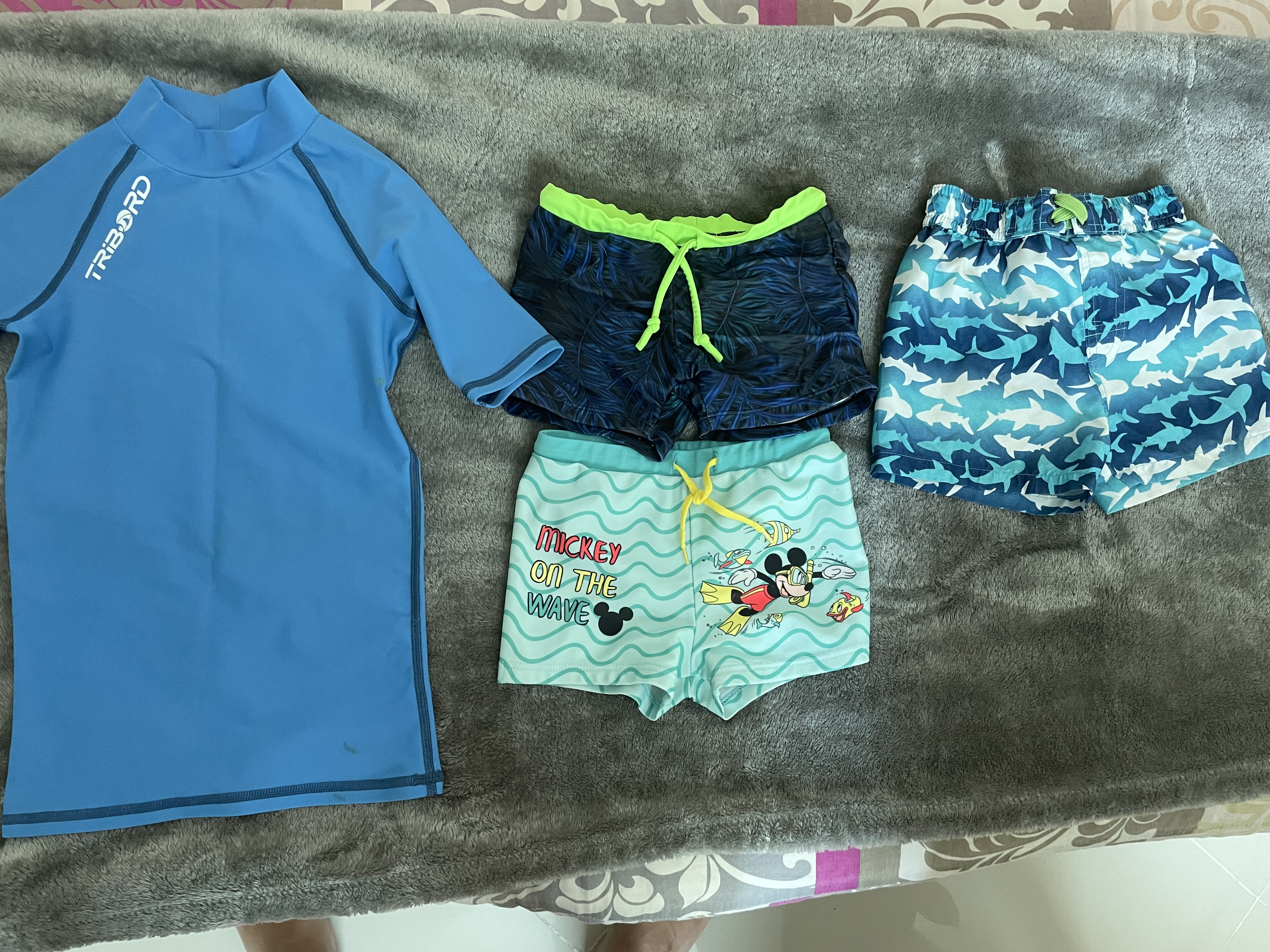 Swimsuit and accessories 3-7 years old - Image 5