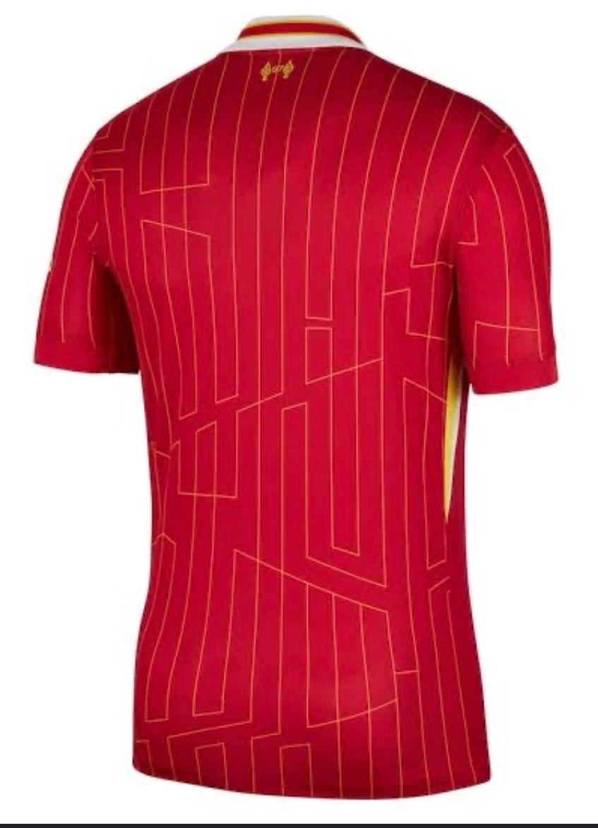 Liverpool 23/24 Shirt Size M - Image 2