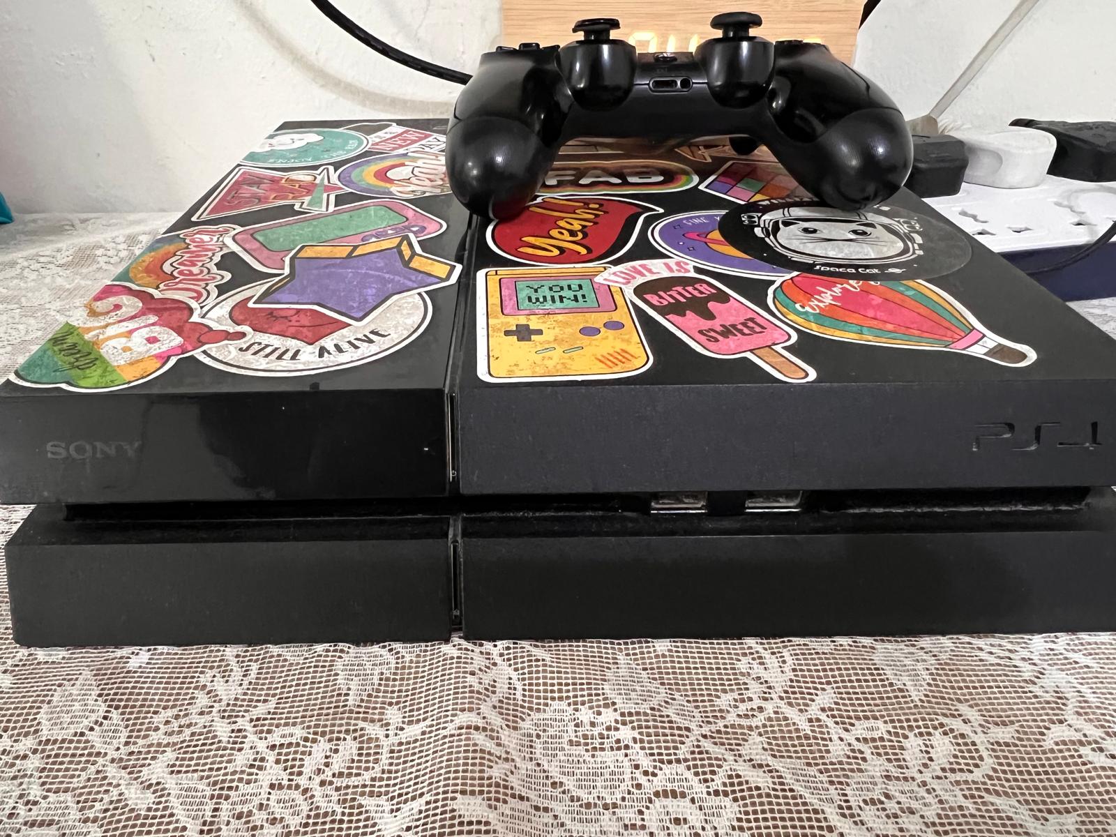 Sony PS4 with Dual Controller - QR 750/- - Image 1