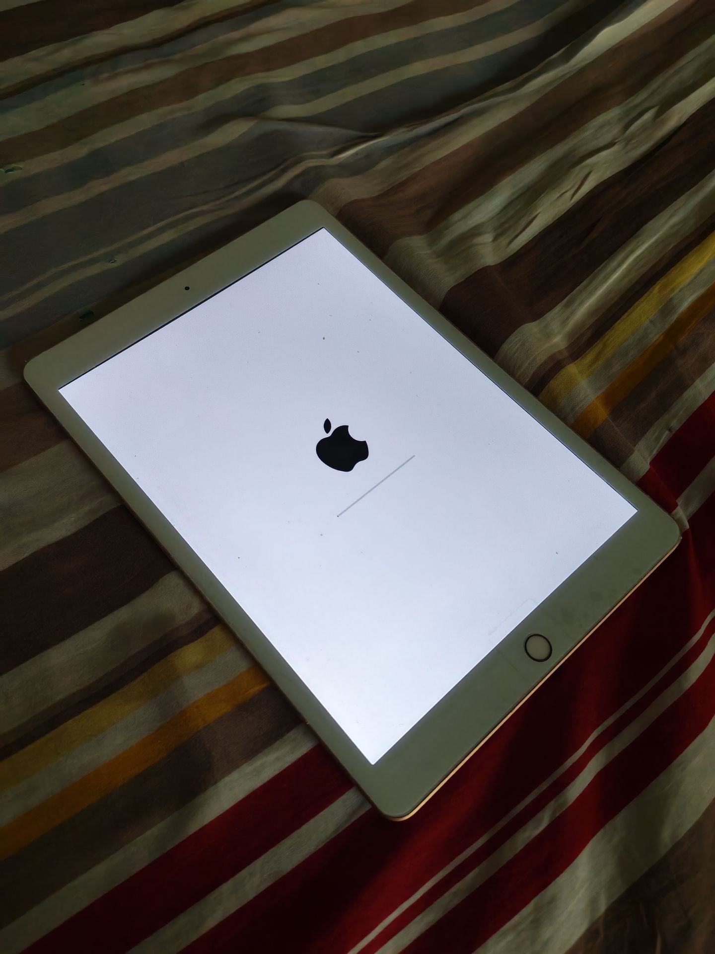 Ipad 8th generation WiFi 32gb sale/swap - Image 2