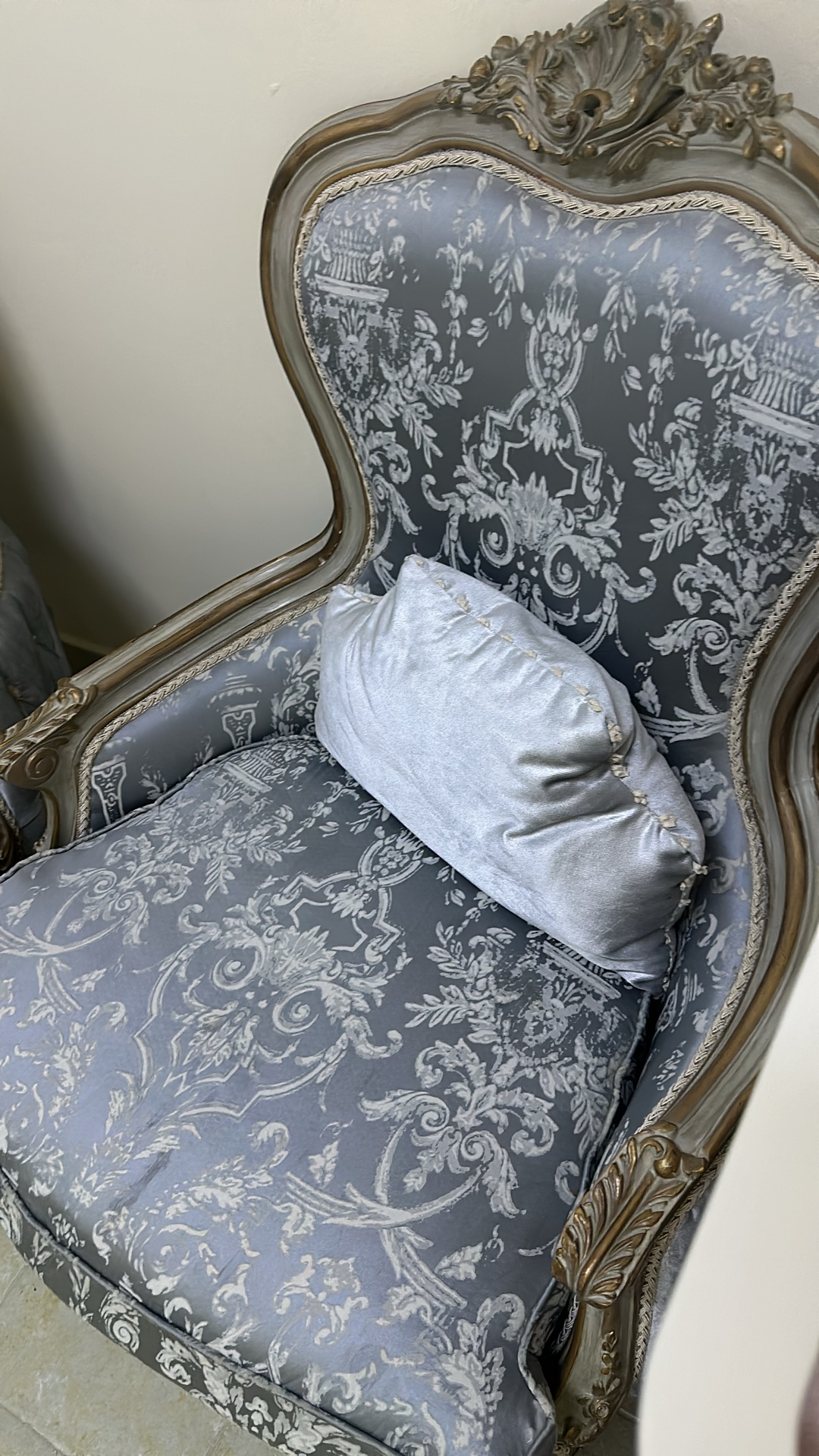 Sofa - Image 3