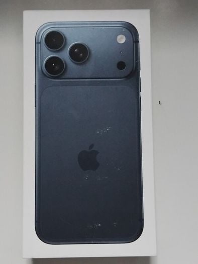 Eid Eid Al-Adha sales: Apple iPhone 17 Pro Max 256GB - Image 2