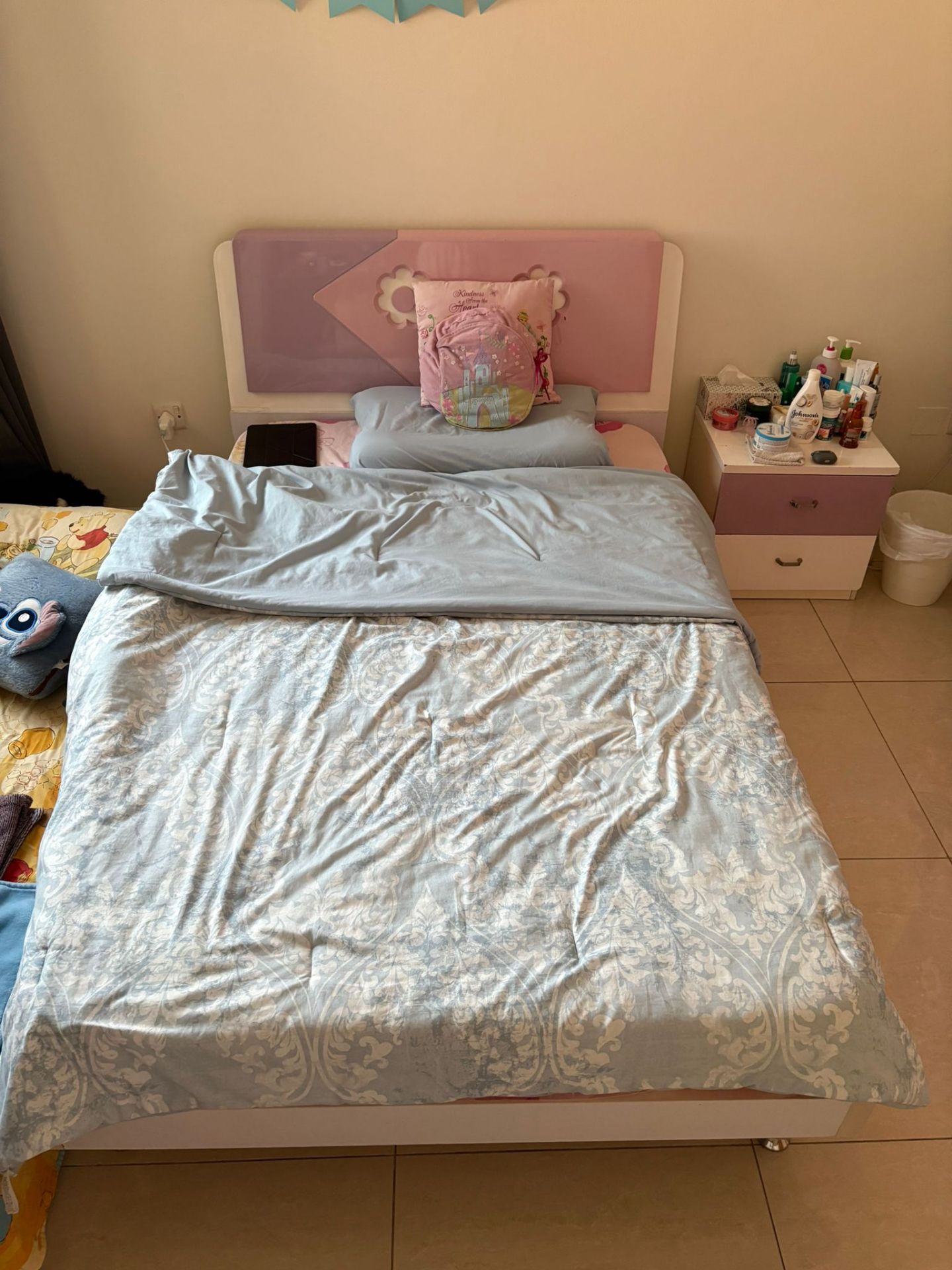 Single bedroom - Image 2