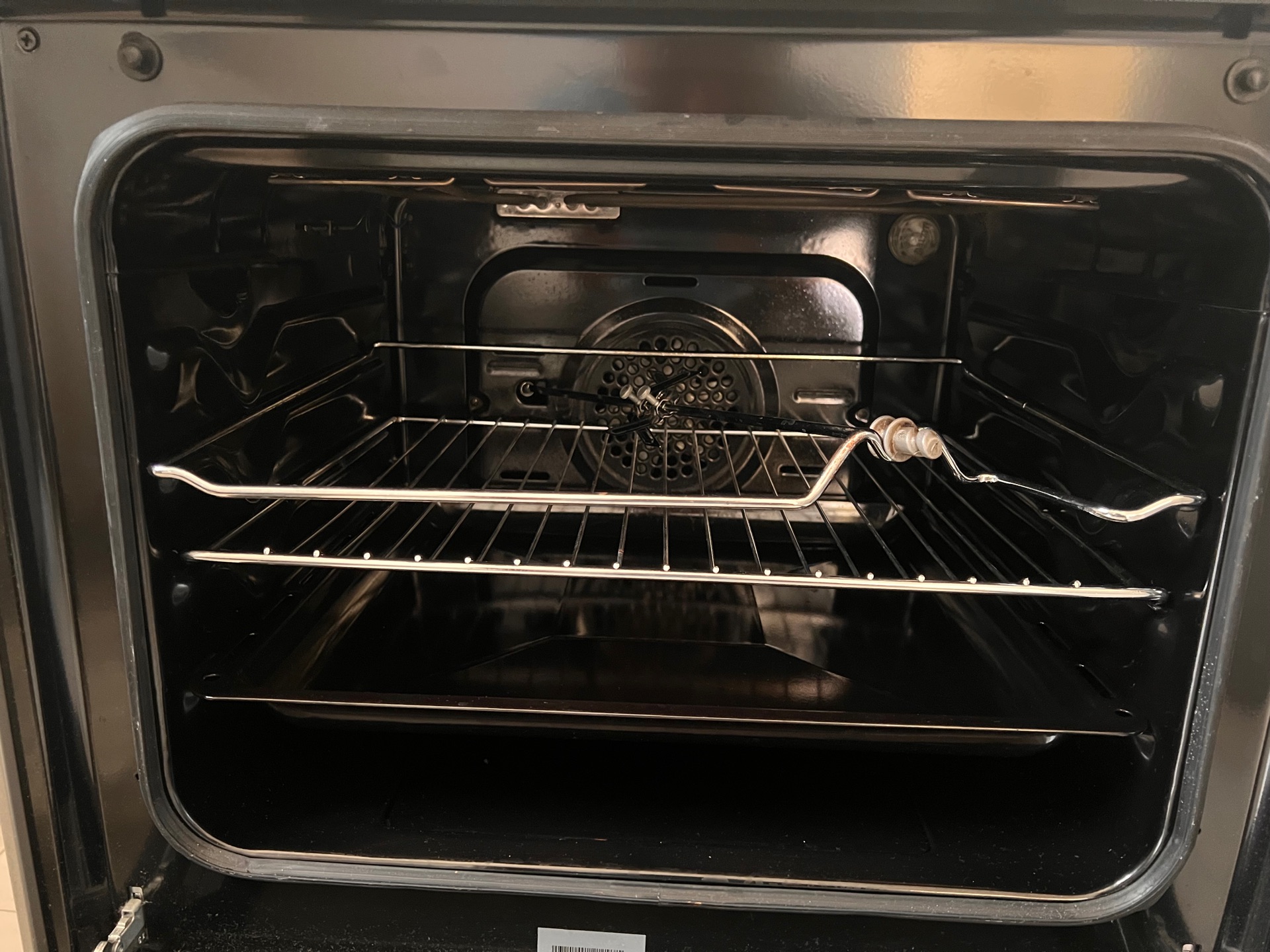 Oscar 4 burner gas , oven grill electric  - Image 8