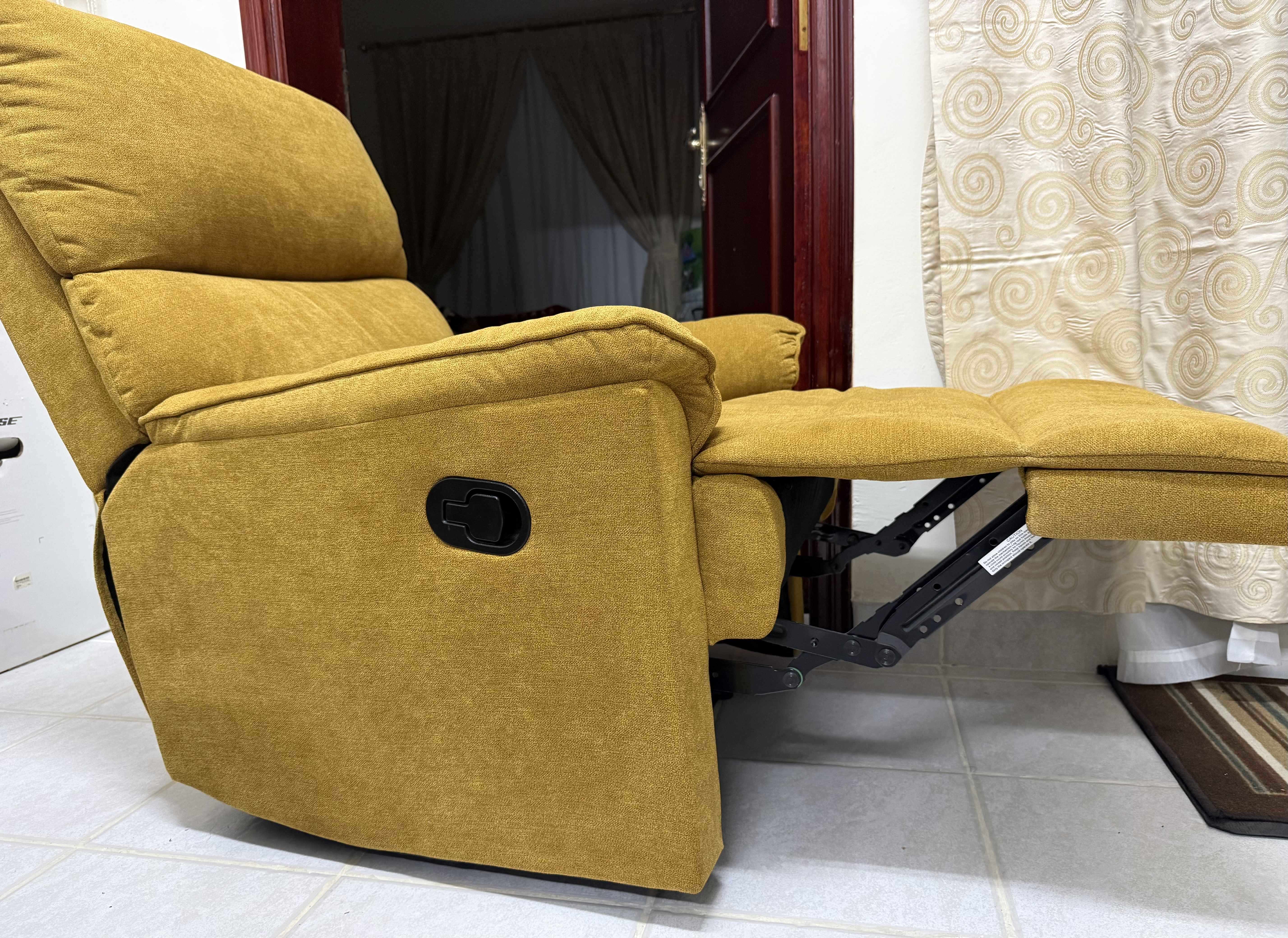 Recliner Chair in Mint Condition  - Image 3