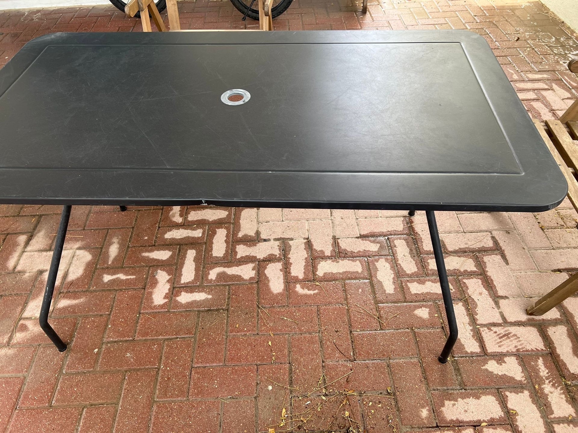 Table set for outdoor  - Image 3