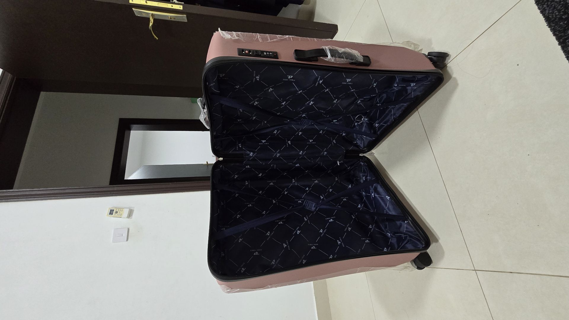Luggage trolley  - Image 6