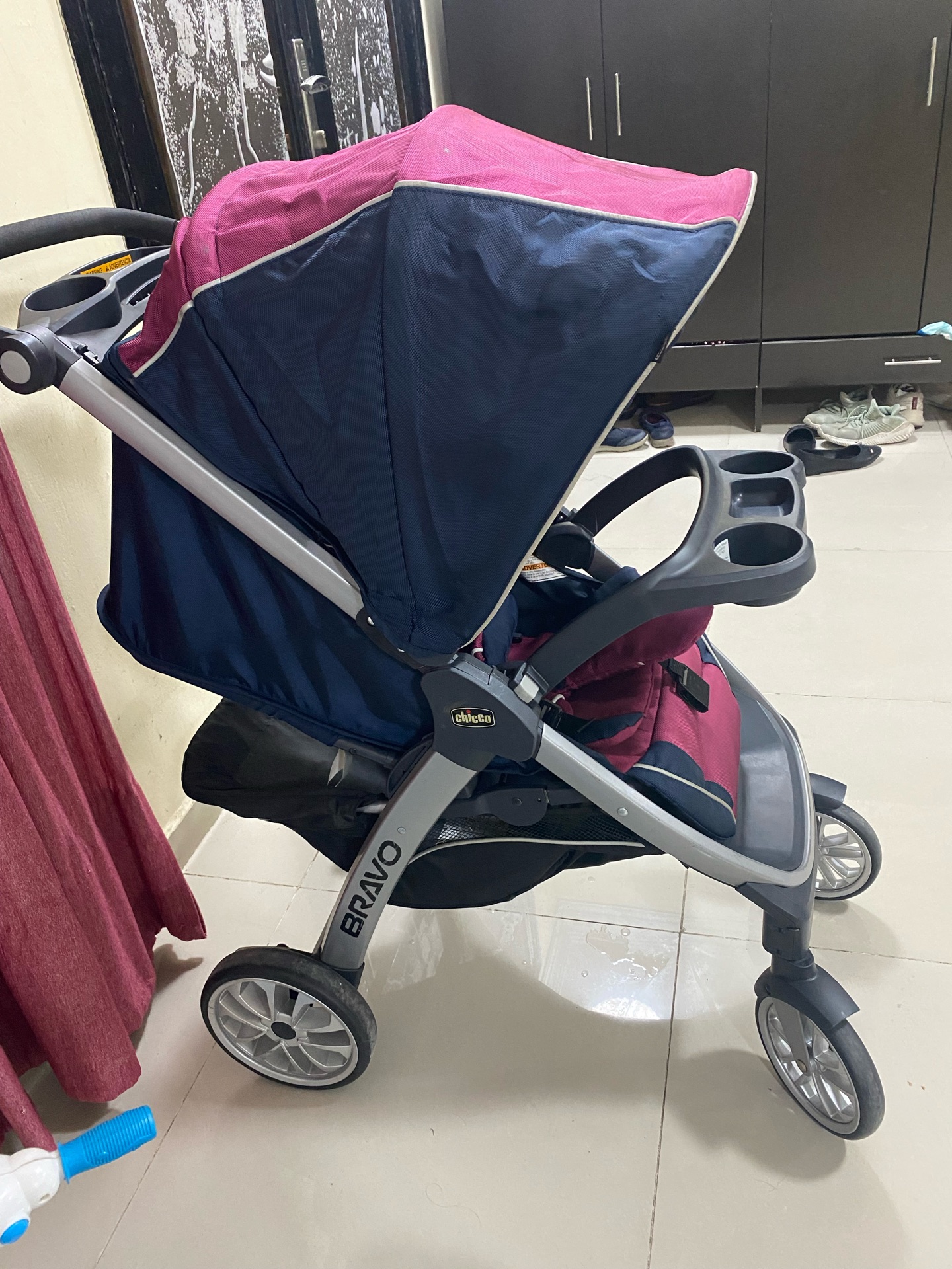 Chicco stroller with car seat  ….. selling price is 600qr  - Image 8