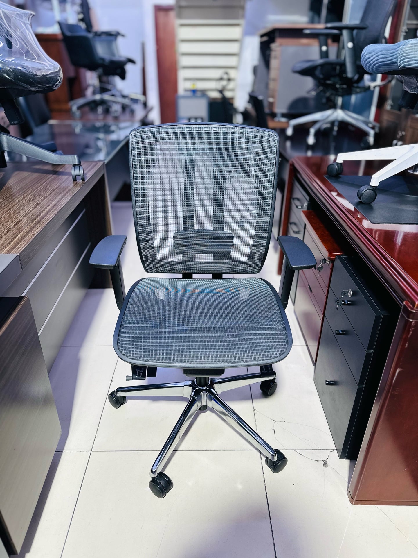 Used Leather Chairs Sale 33087737 - Image 7