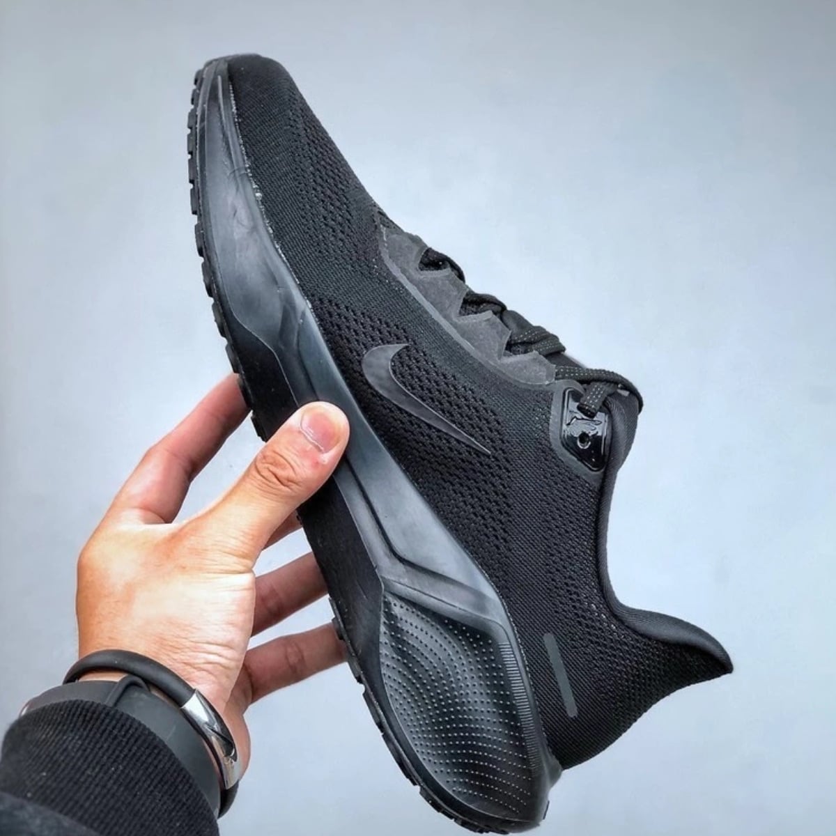 Nike Running shoe - Image 3