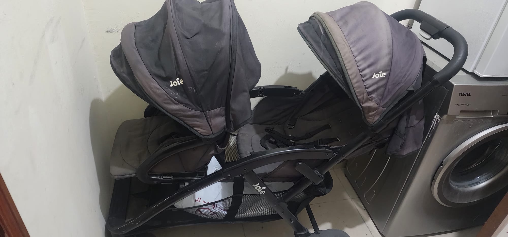 Urgent sale of double baby stroller !! - Image 2