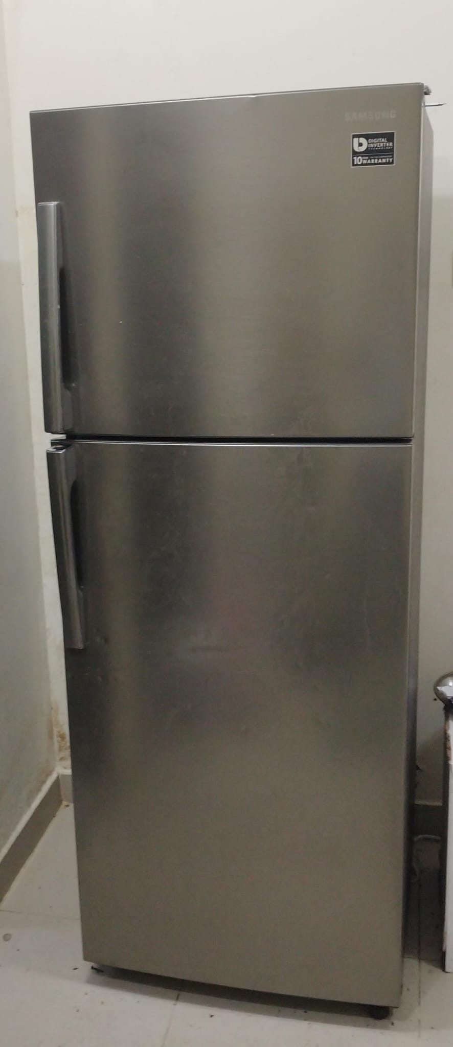 SAMSUNG REFRIDGERATOR FOR SALE - Image 4