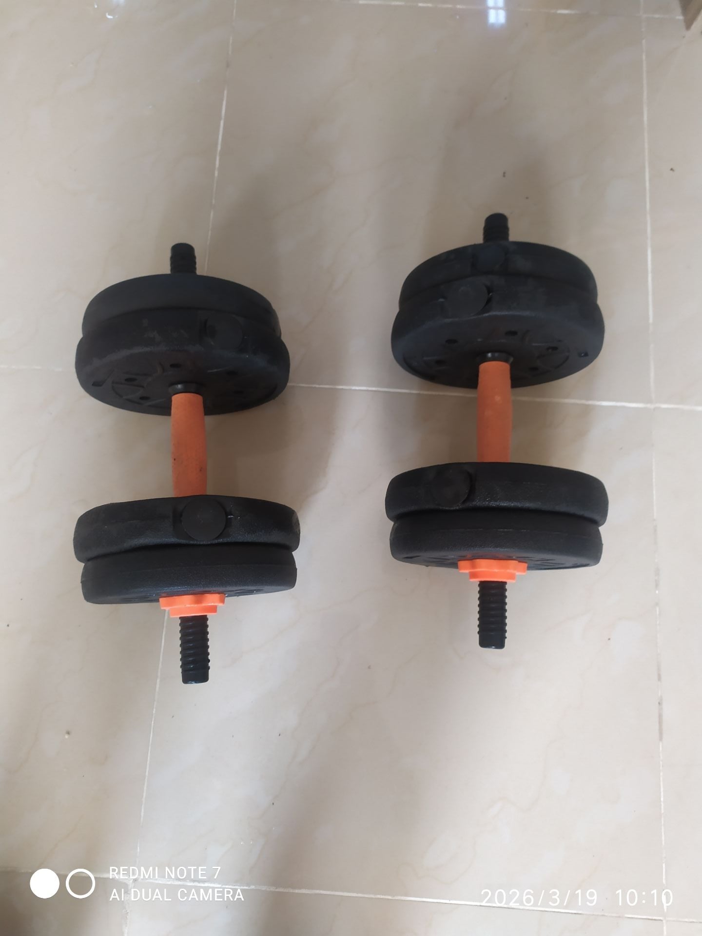 Weight lifting and dumbels - Image 1