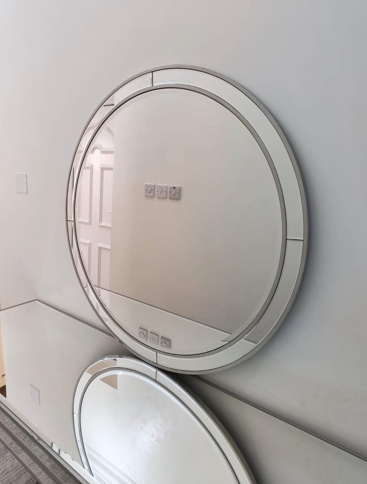 Console table and mirror - Image 5