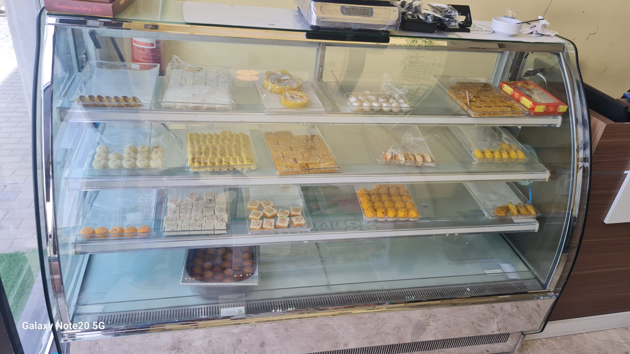 Sweet Display Unit - Image 1