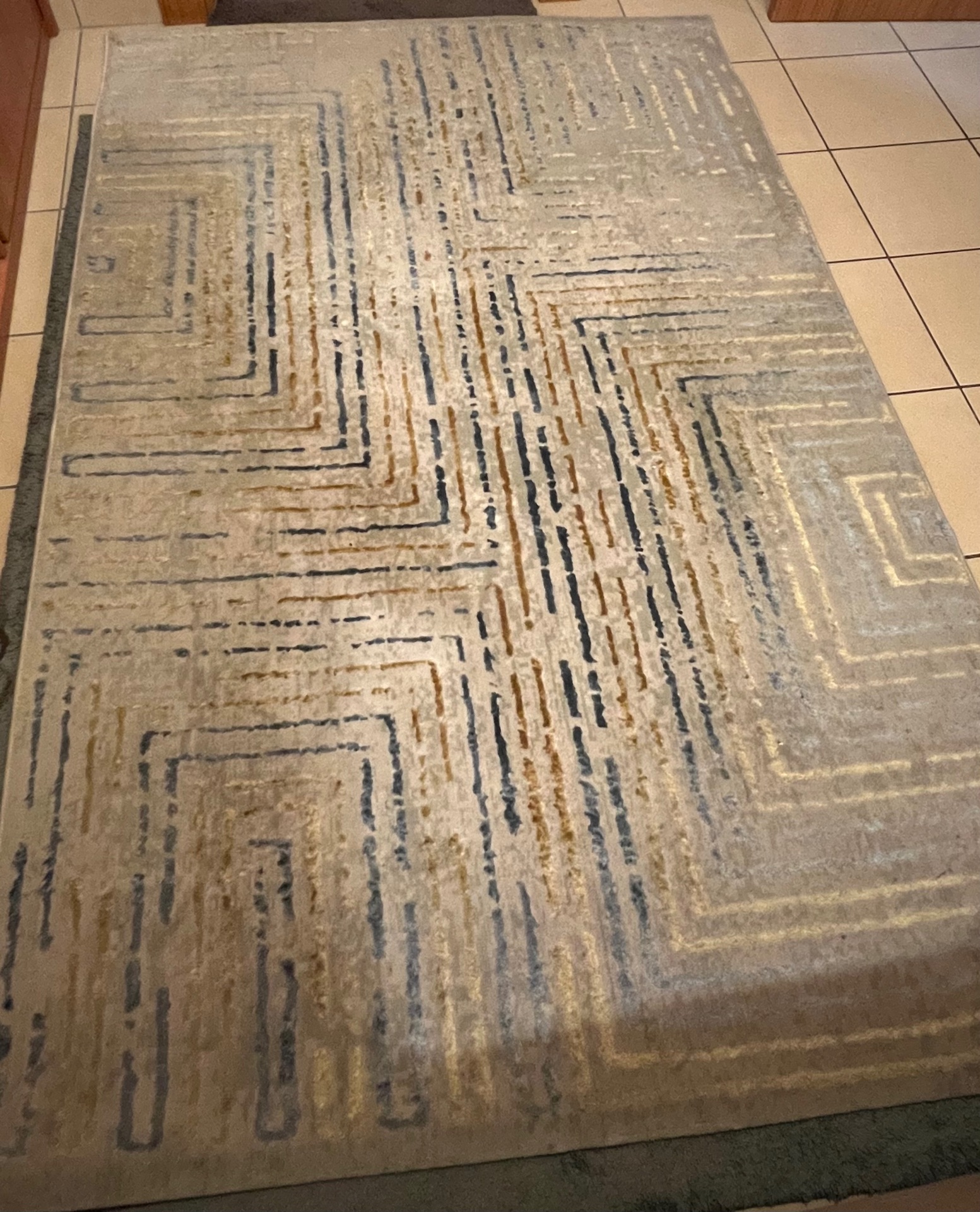 Excellent condition carpets and Area Rug  - Image 7
