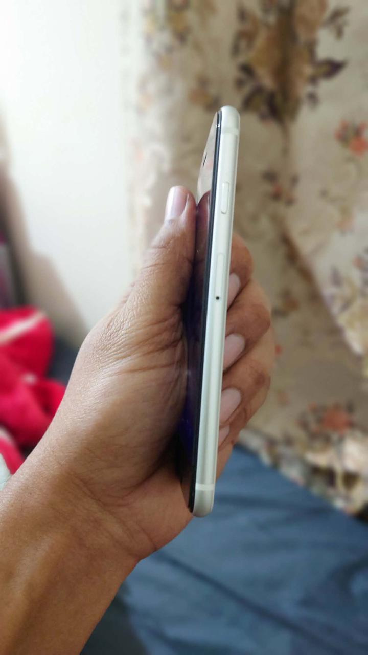 Iphone SE 2020 128GB - Image 3