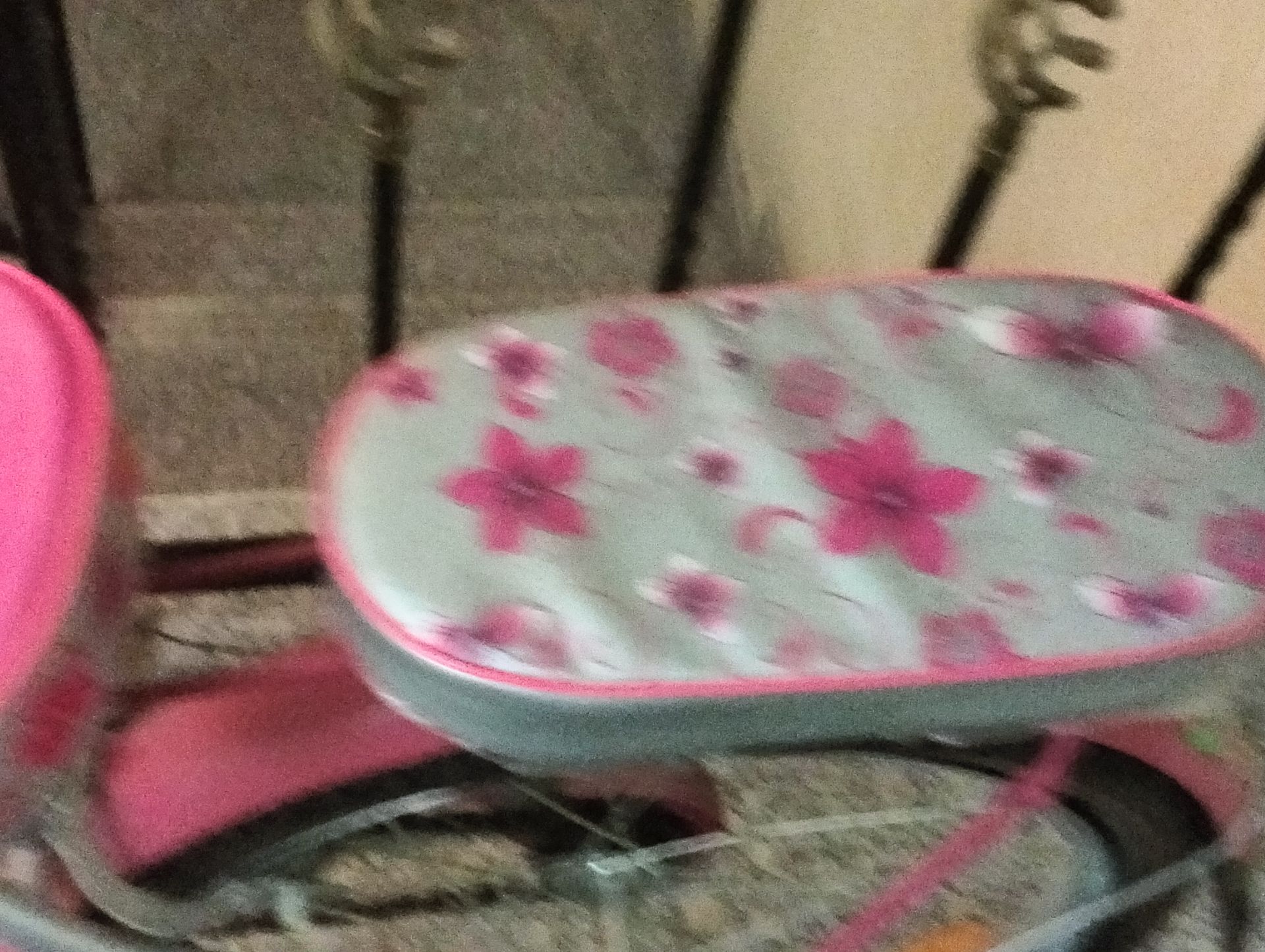 Girls Pink cycle—7-11. - Image 7