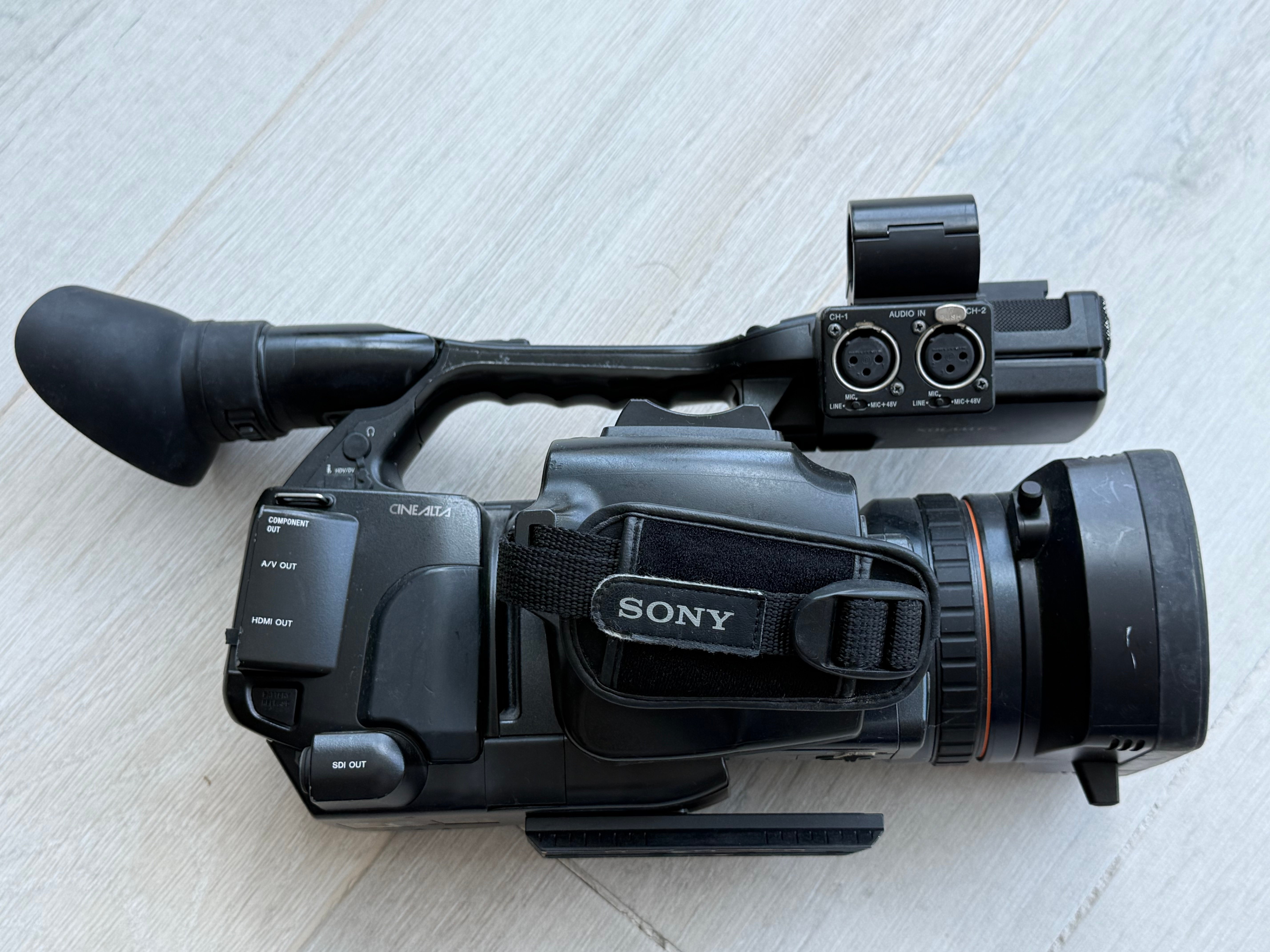 video camera - Image 2
