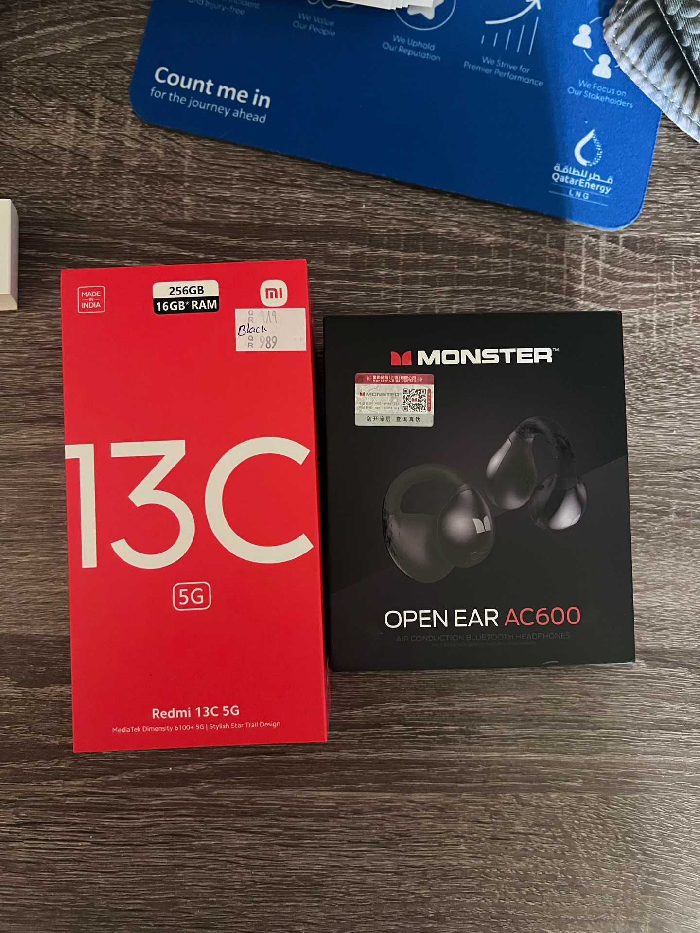 REDMI 13C+ Openear EARBUDS + 2 Free cases - Image 3