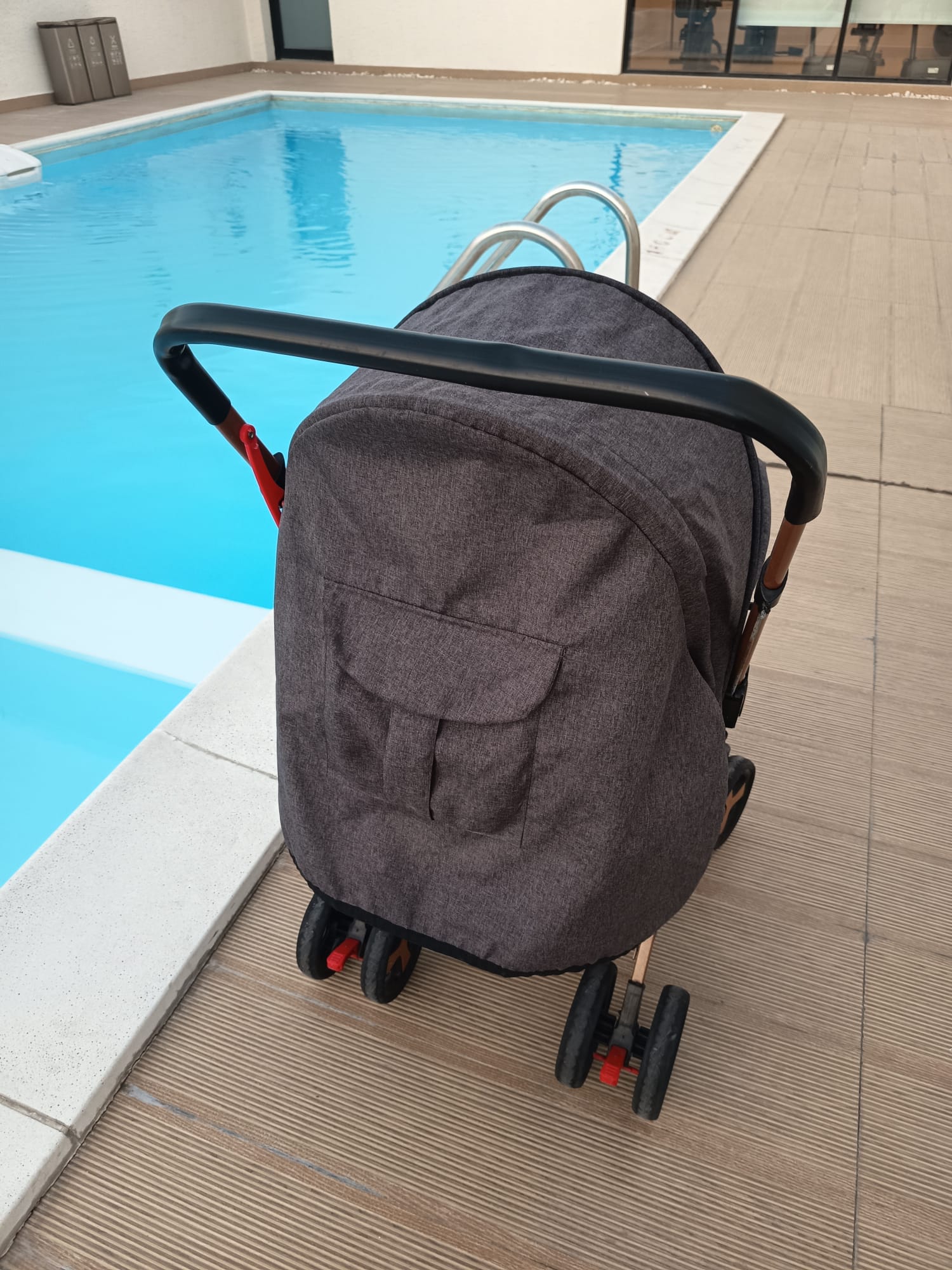 Baby stroller - Image 2