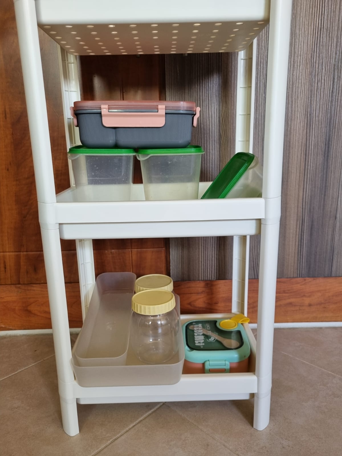 IKEA VESKEN 4-tier white shelf unit with assorted kitchen storage - Image 7