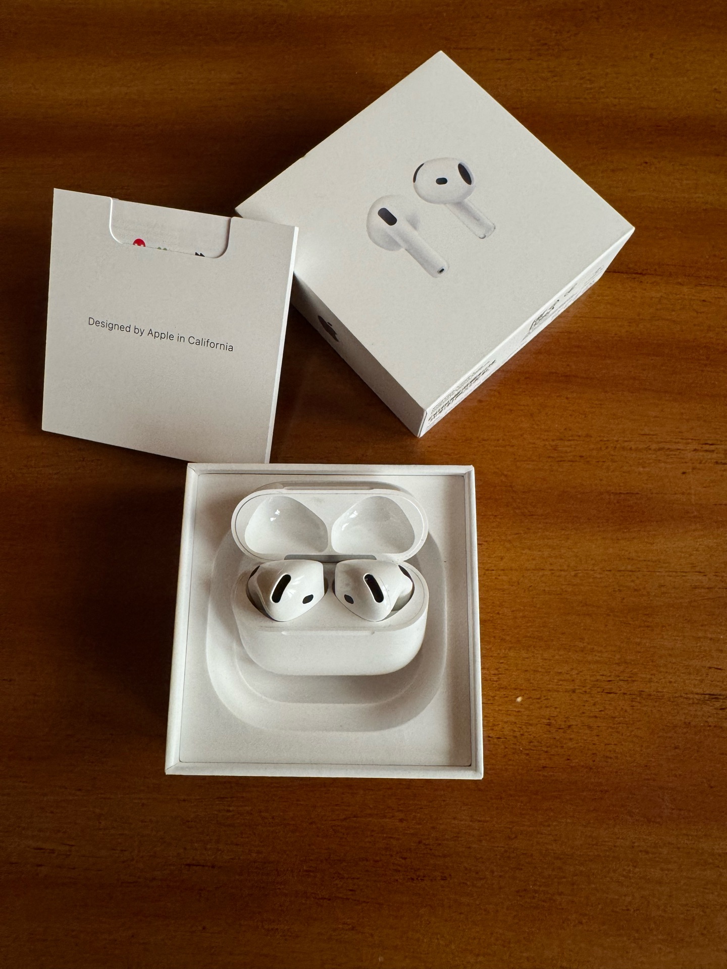 AirPods 4  - Image 3