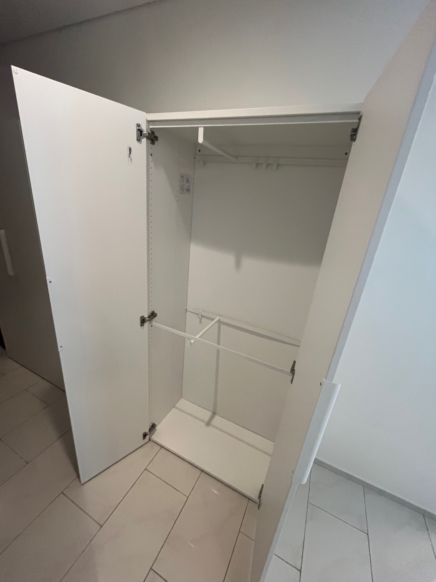 White wardrobe  - Image 2