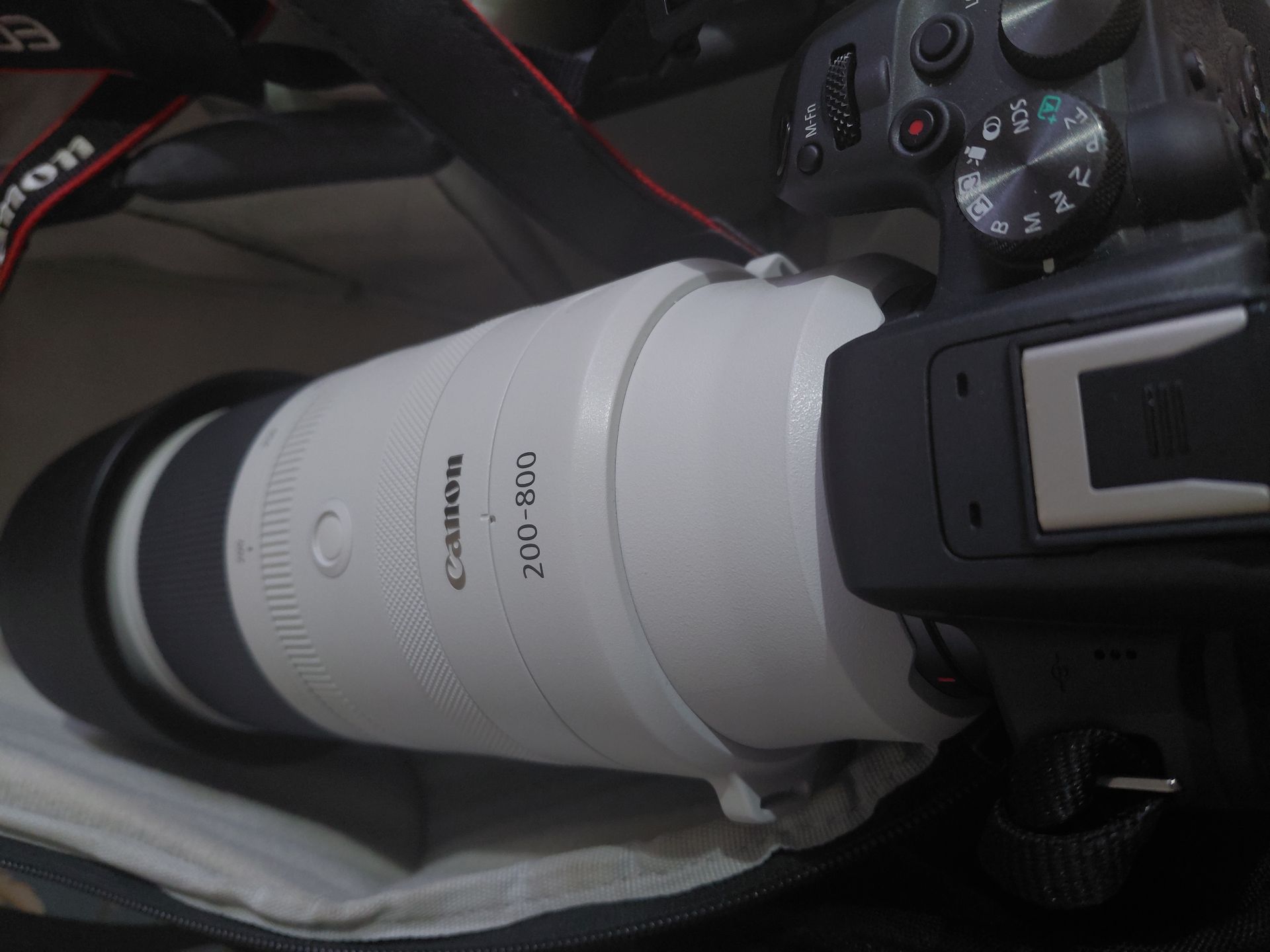 canon R10 brand new urgent sale fixed price - Image 3