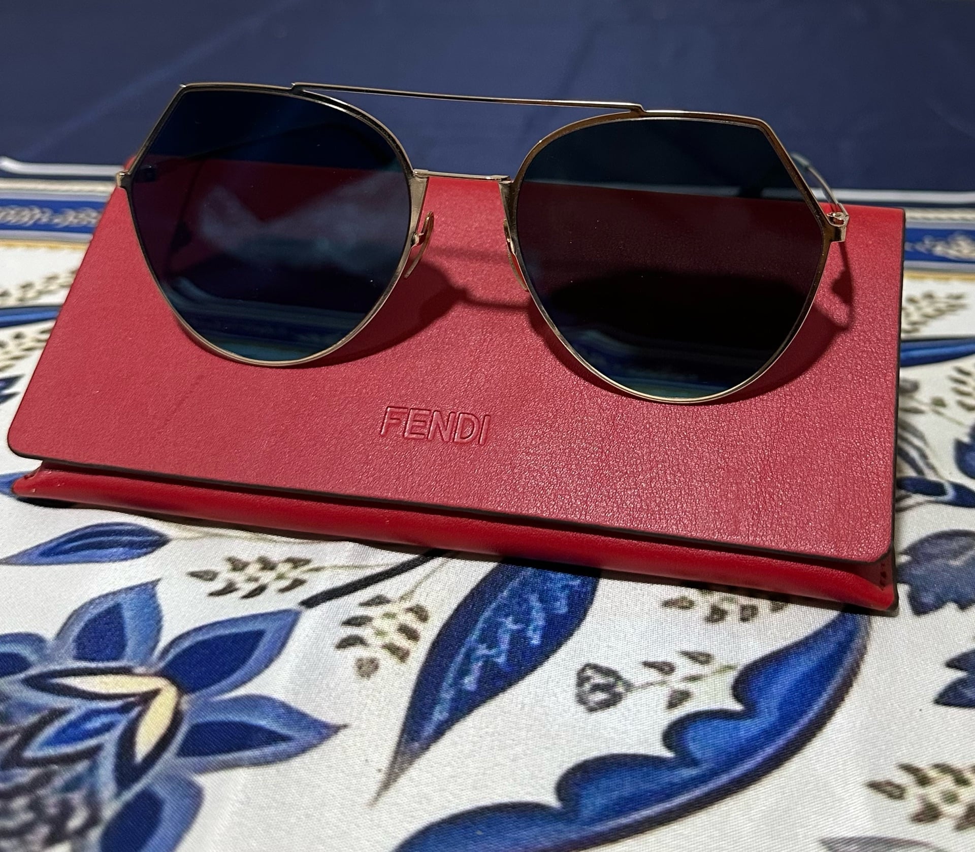 Fendi Sunglasses for men - Image 4