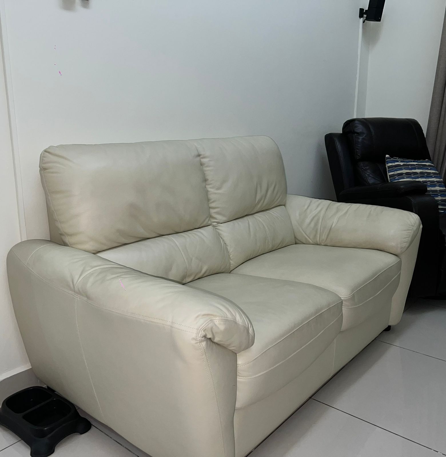 White leather sofas - Image 5