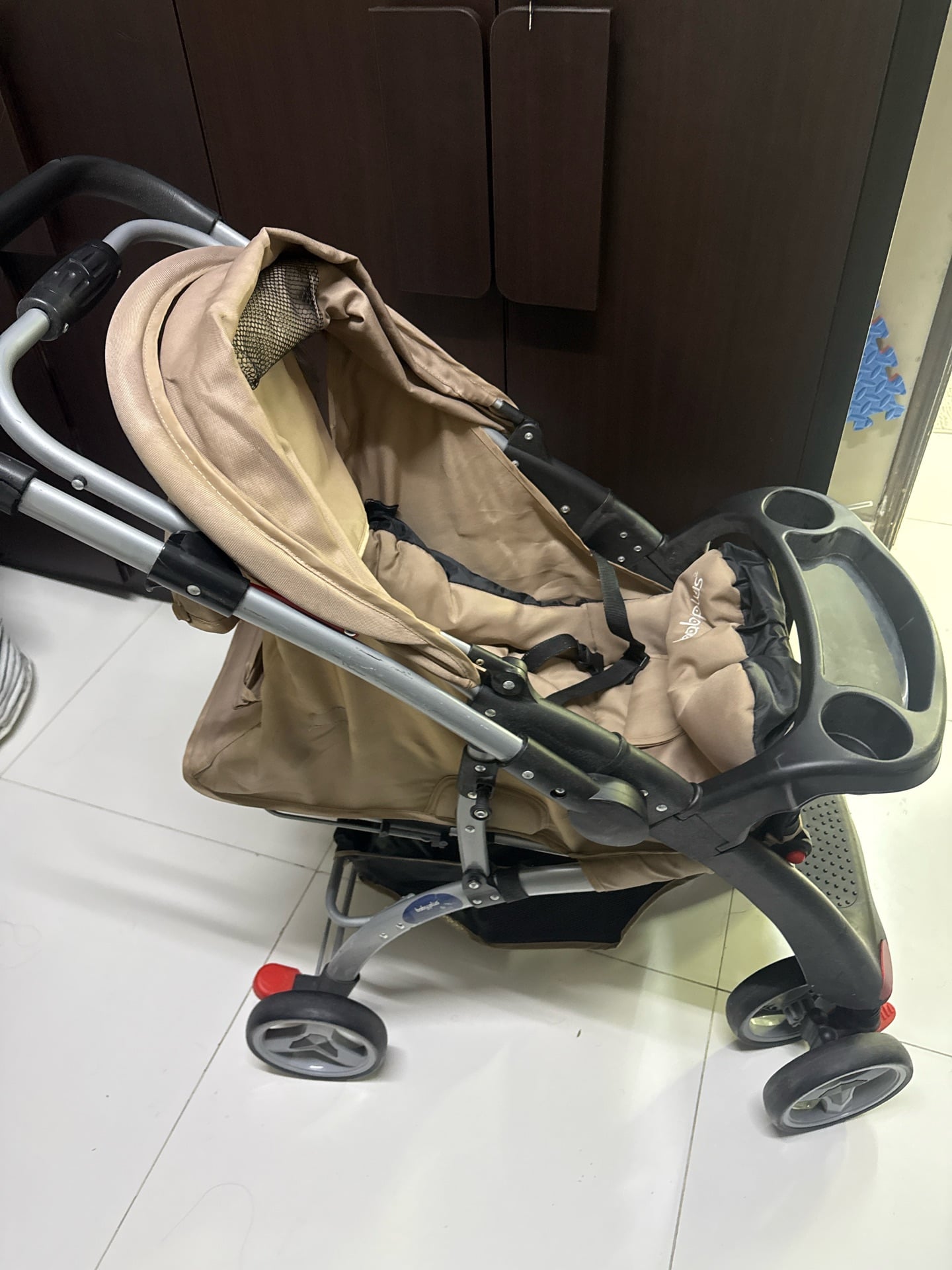 Urgent sale - Image 1