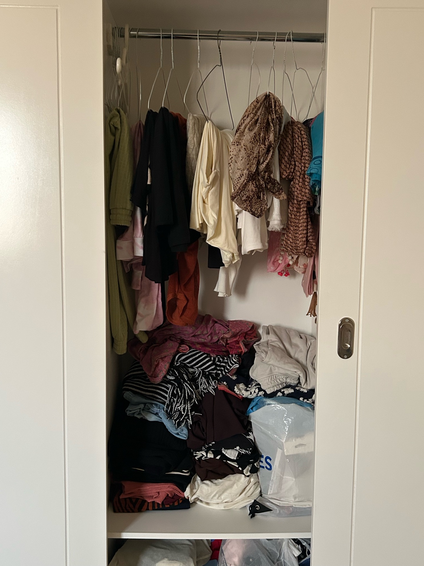 3 doors sliding cupboard  - Image 3