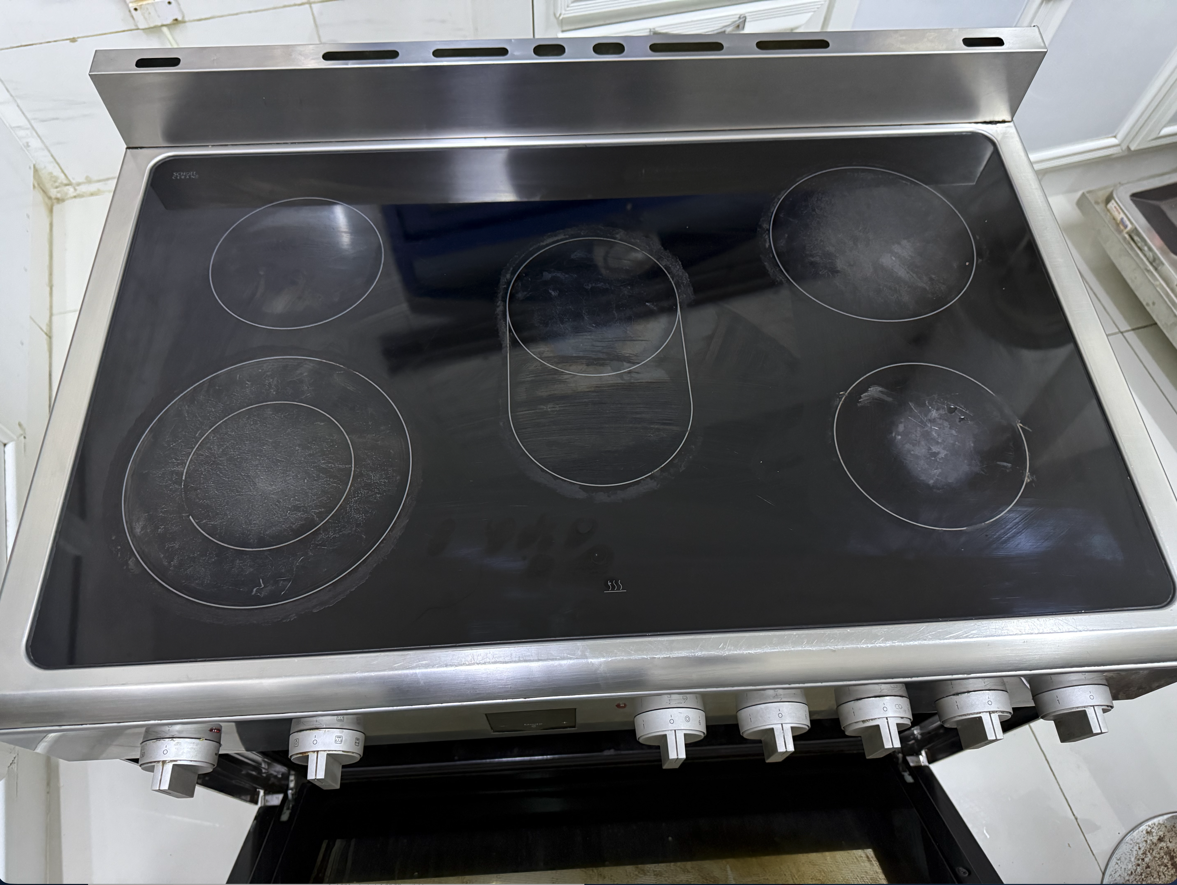 Bosch Ceramic Cooking Stove - Stainless Steel - Image 4
