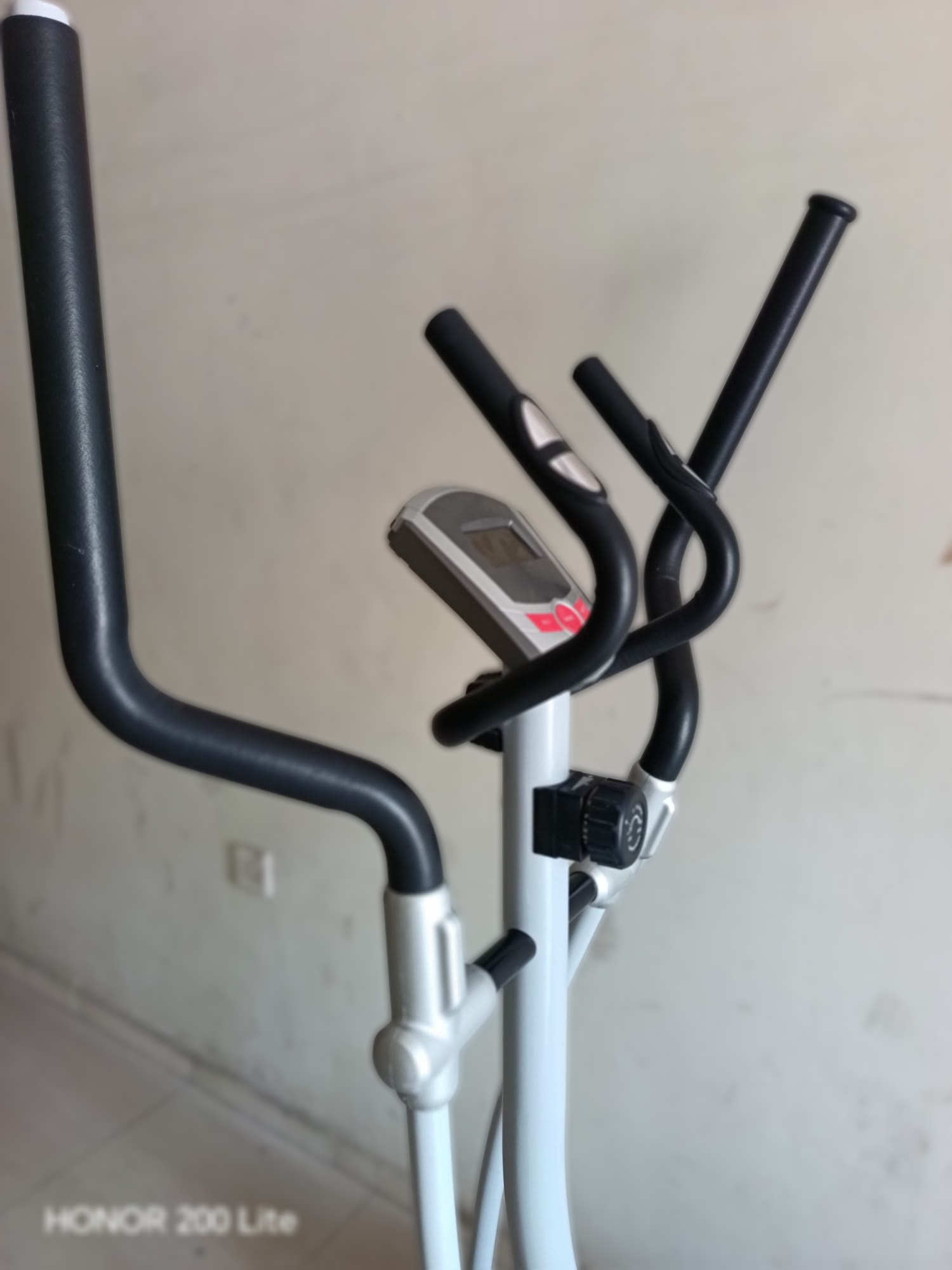 Exercise bike for sale - Image 2