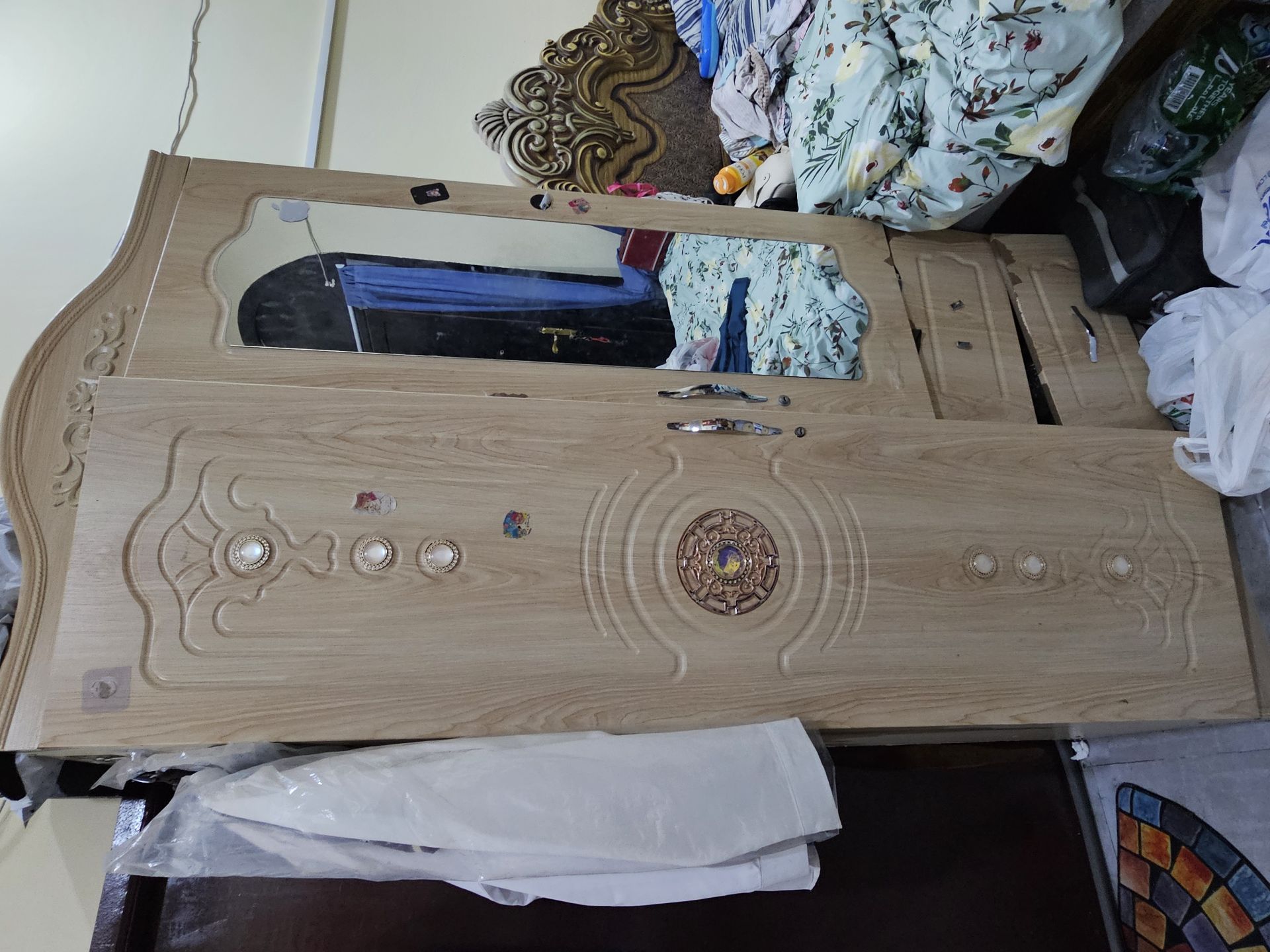Wooden wardrobe - Image 1