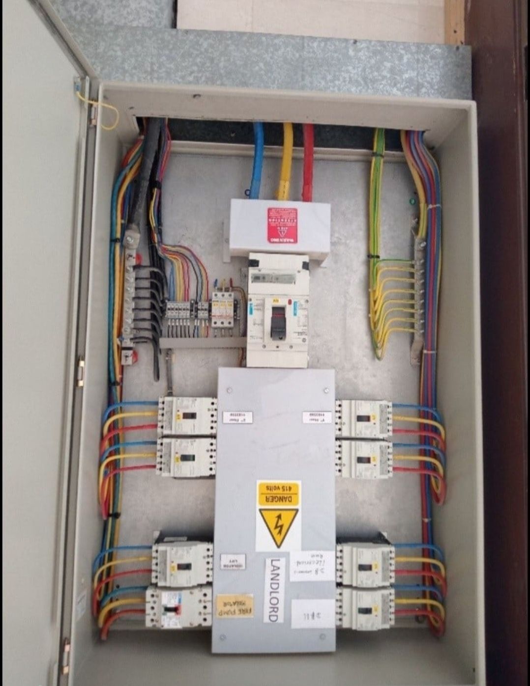 Professional Electrical & Home Maintenance Services in Qatar - Image 4