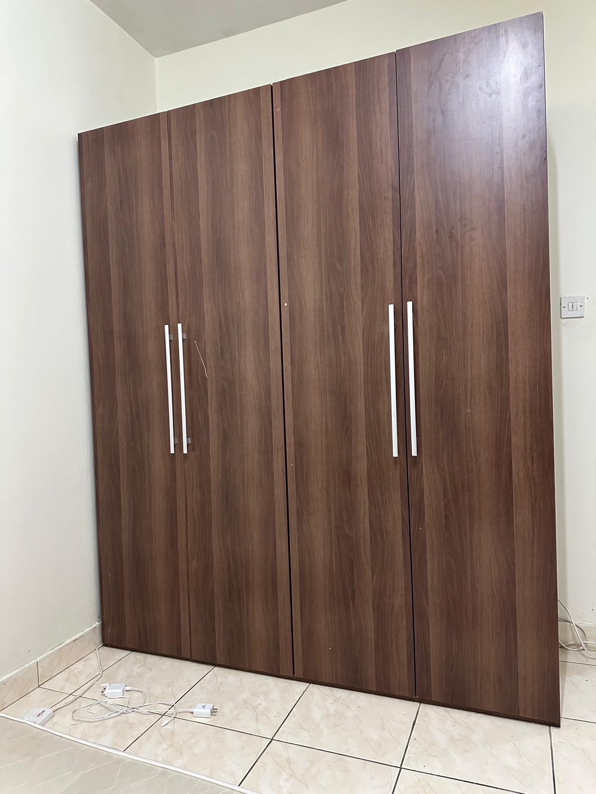 Wardrobe cabinet - Image 2