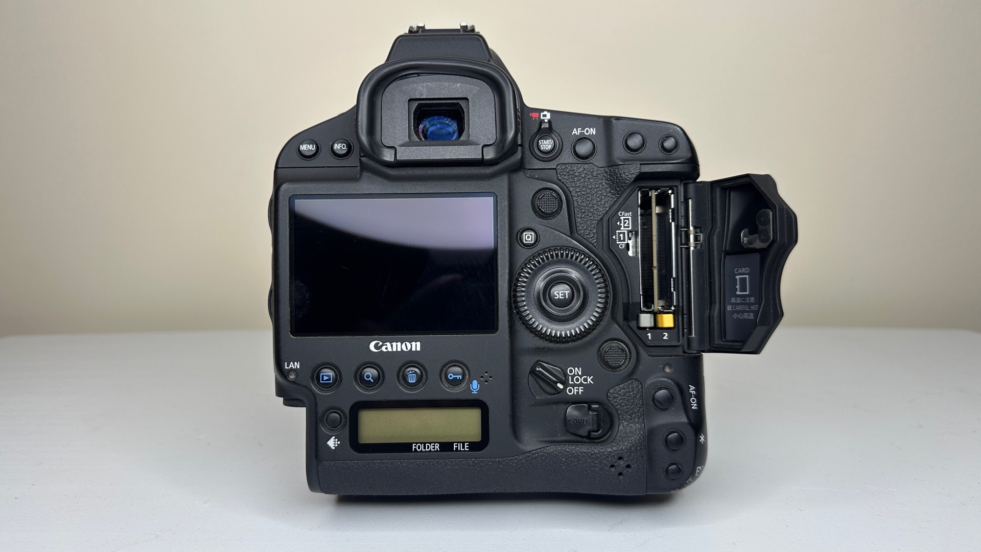 Canon 1DX Mark II + Canon EF 70-200mm f/2.8L IS II Bundle - Image 5