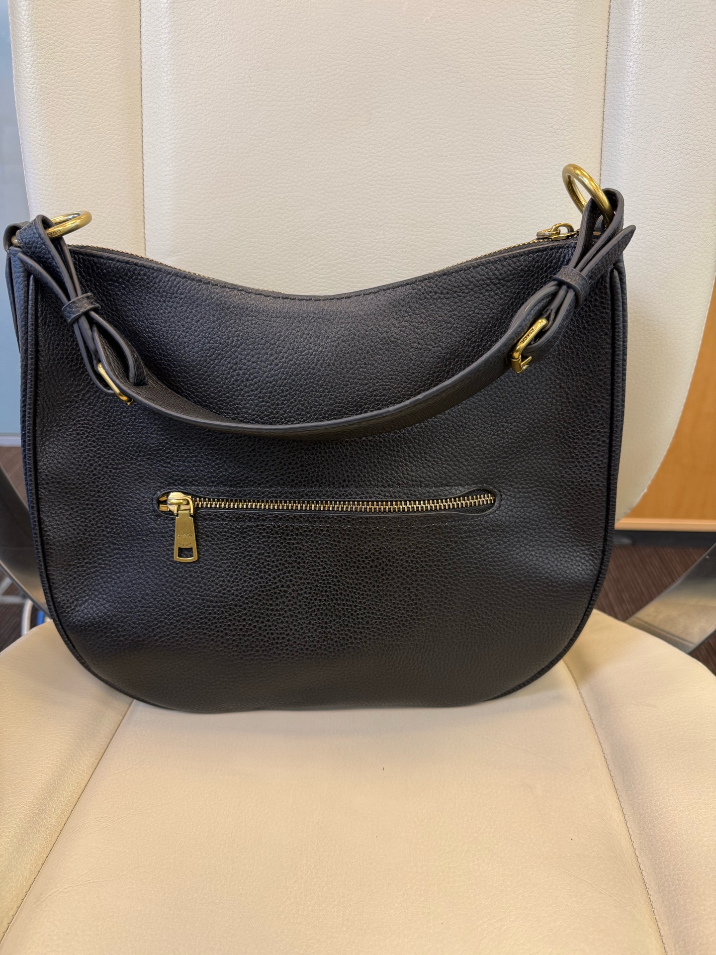 Coach Black Pebbled Leather Shoulder Bag – Like New - Image 6