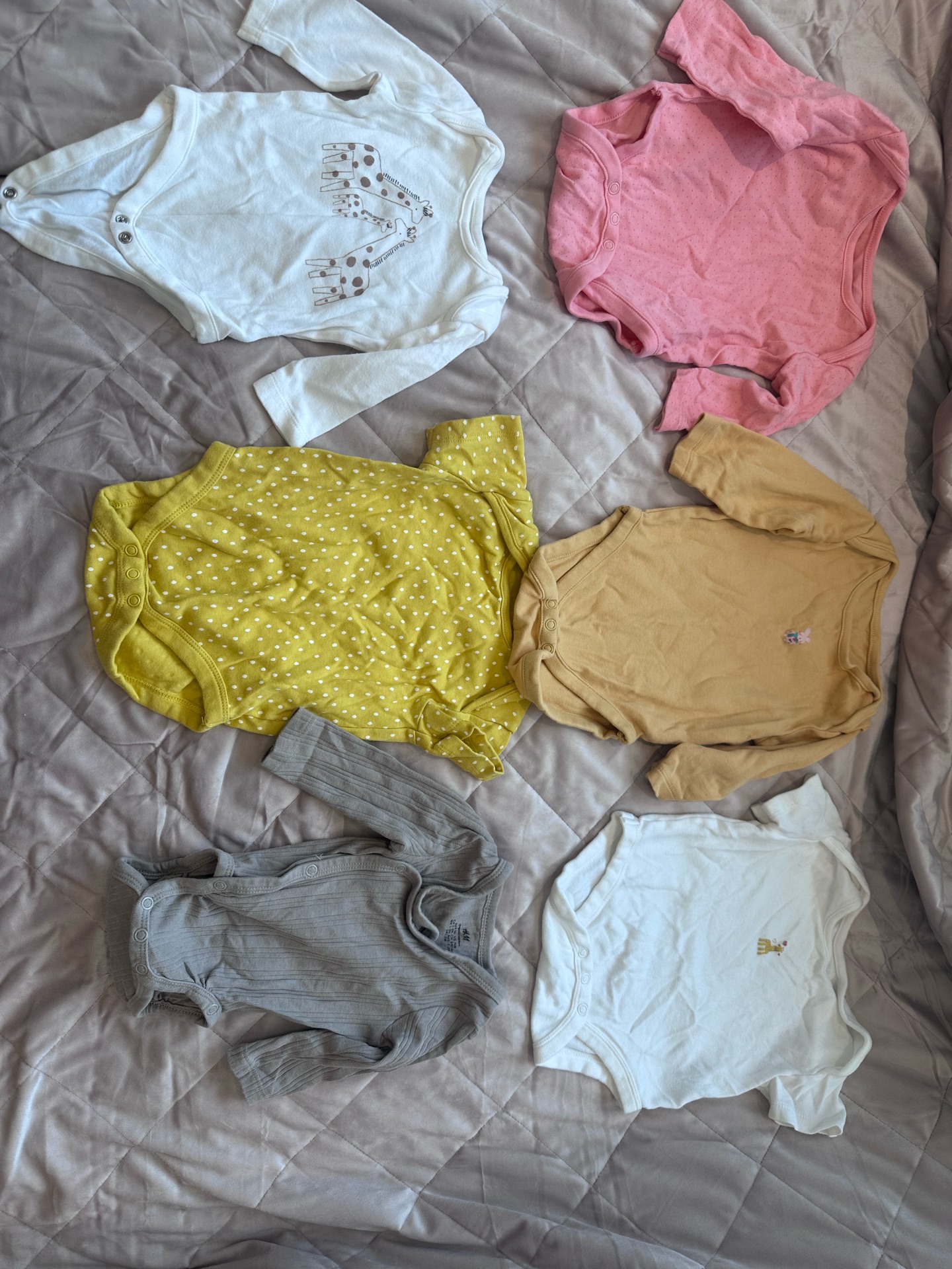 Baby girl clothes bundle (0–6 months) - Image 6