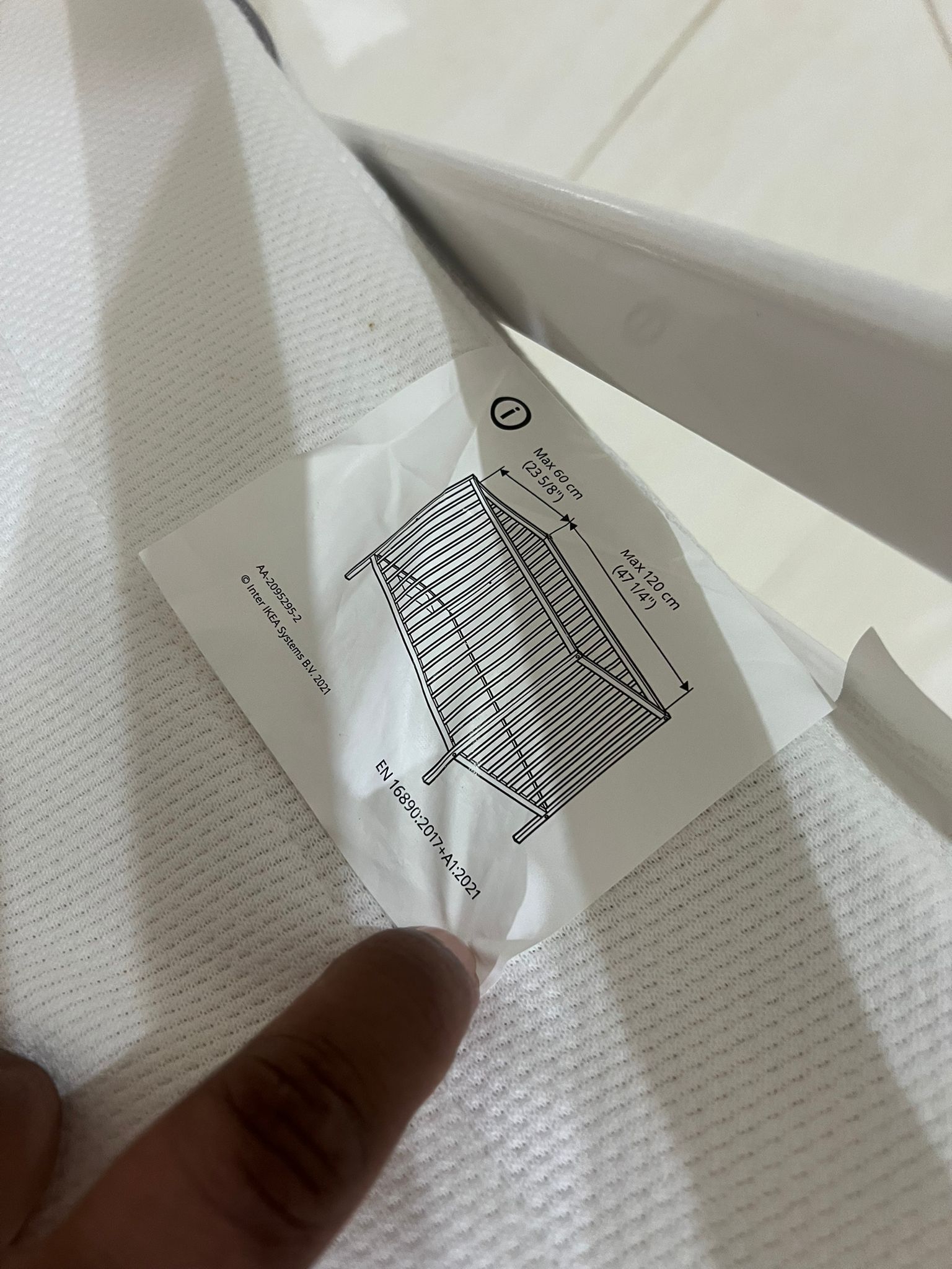 BABY CRIB WITH IKEA MATTRESS - Image 2