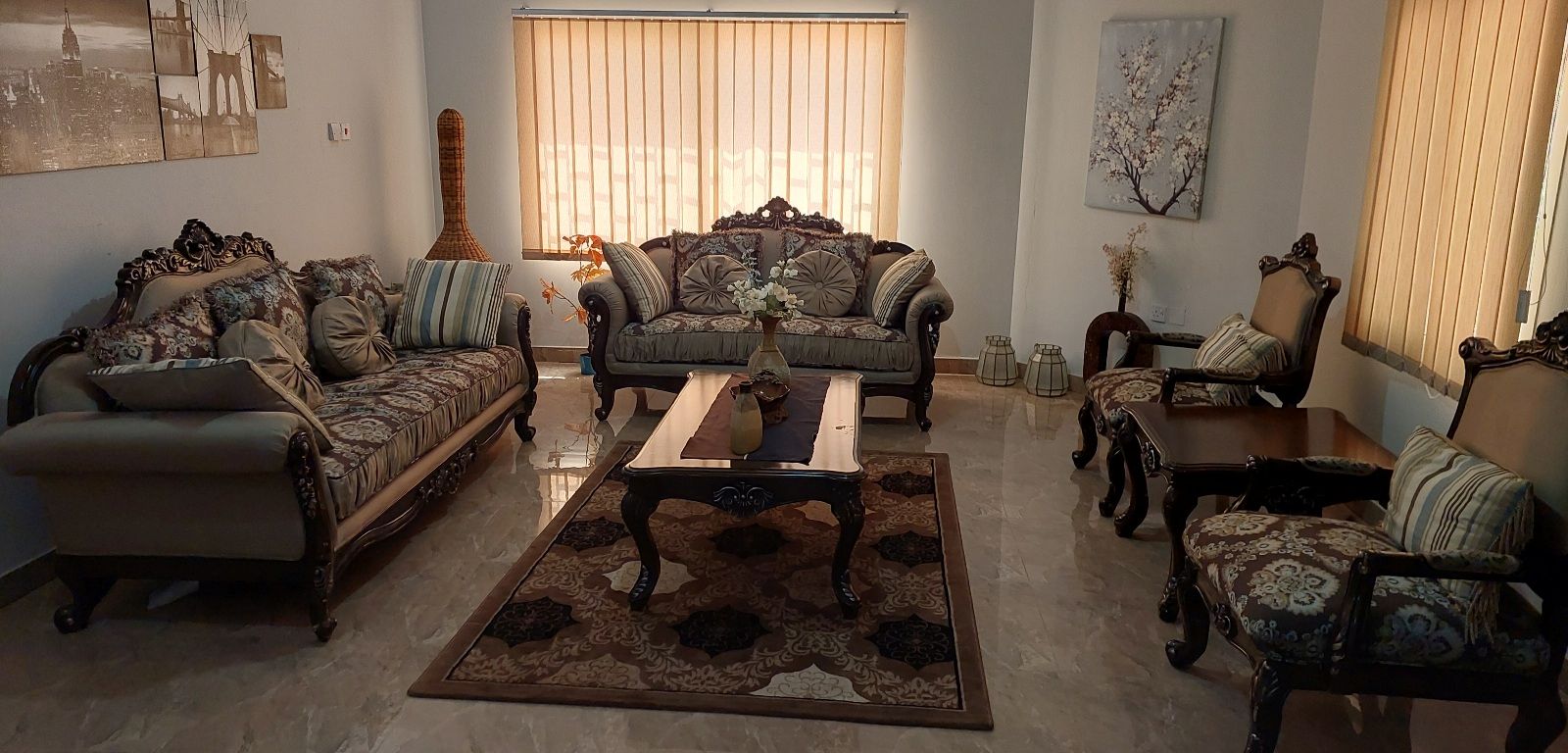 Stunning 7-Seater Sofa Set with Tables - Image 6