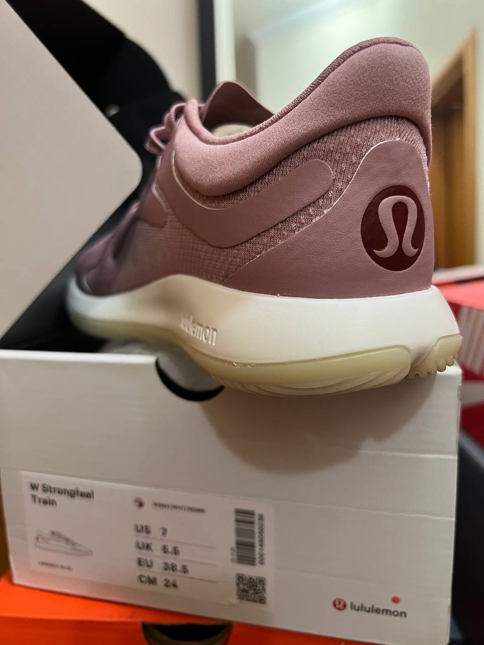 Lululemon sneaker - Image 1