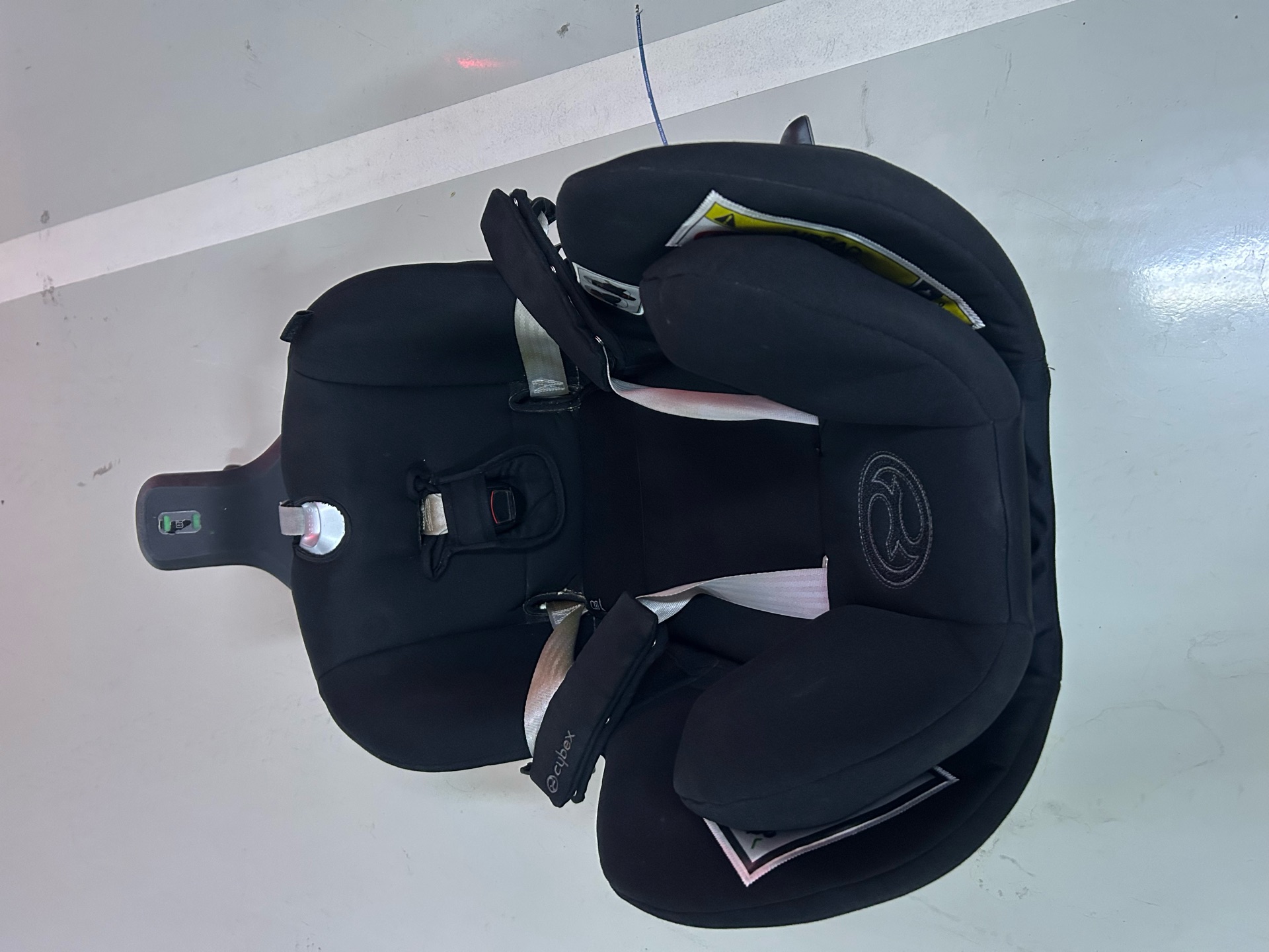Cybex Sirona i-Size Plus incl. Isofix - German Premium Brand - Image 3