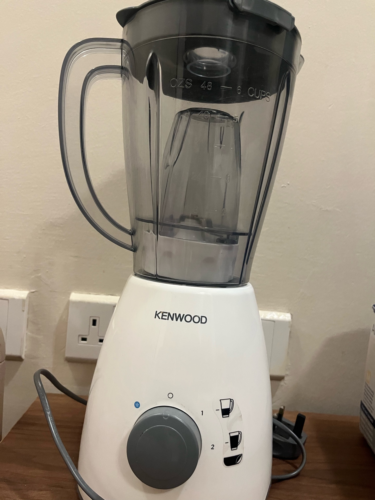Kenwood 2 blenders and 2 grinders  - Image 6