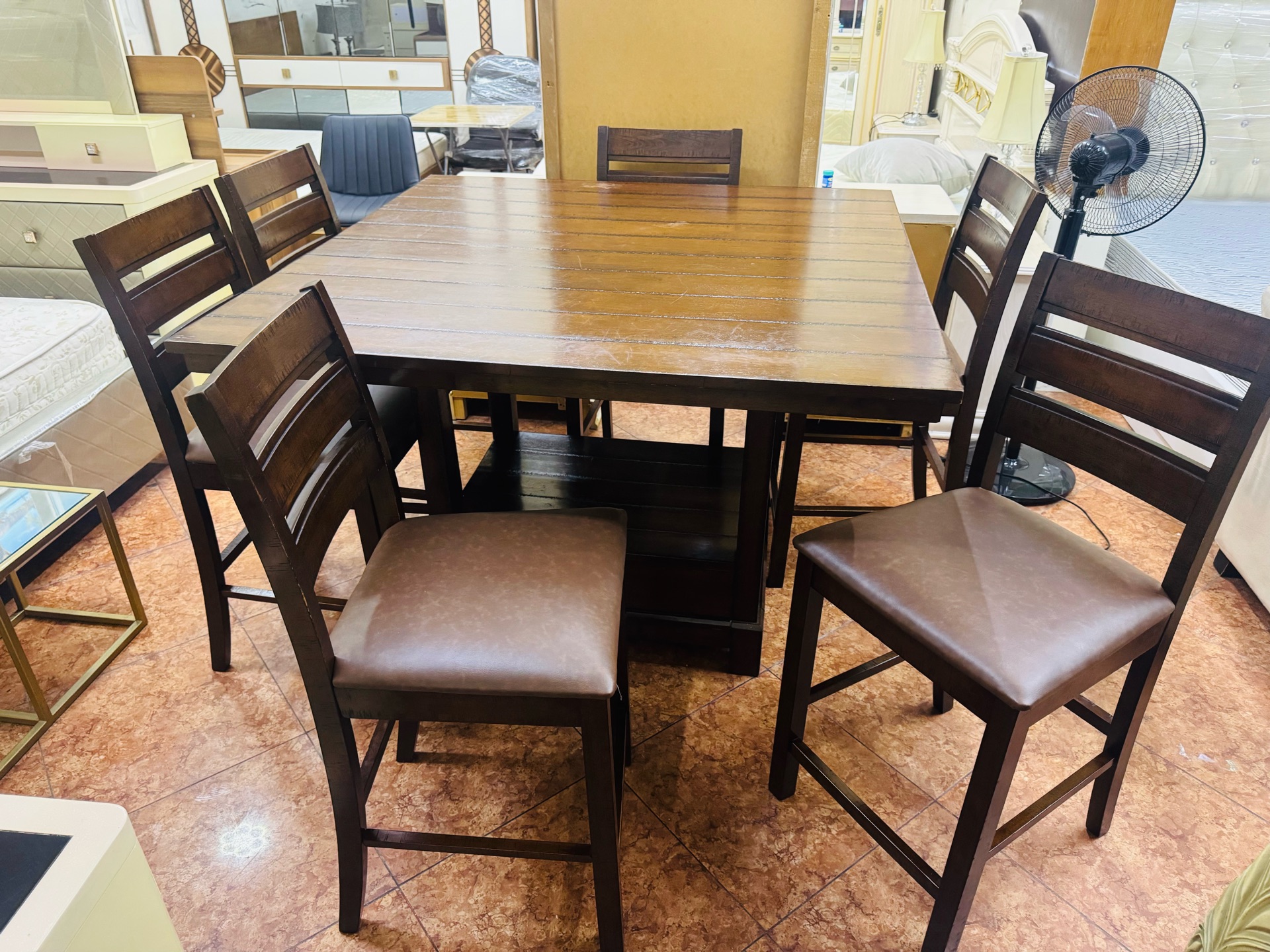 Used dining table for sale  - Image 5