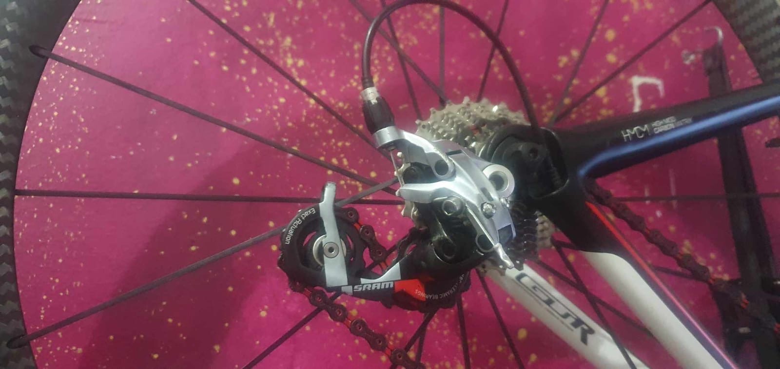 Good condition road cycling, This is full carbon - Image 7