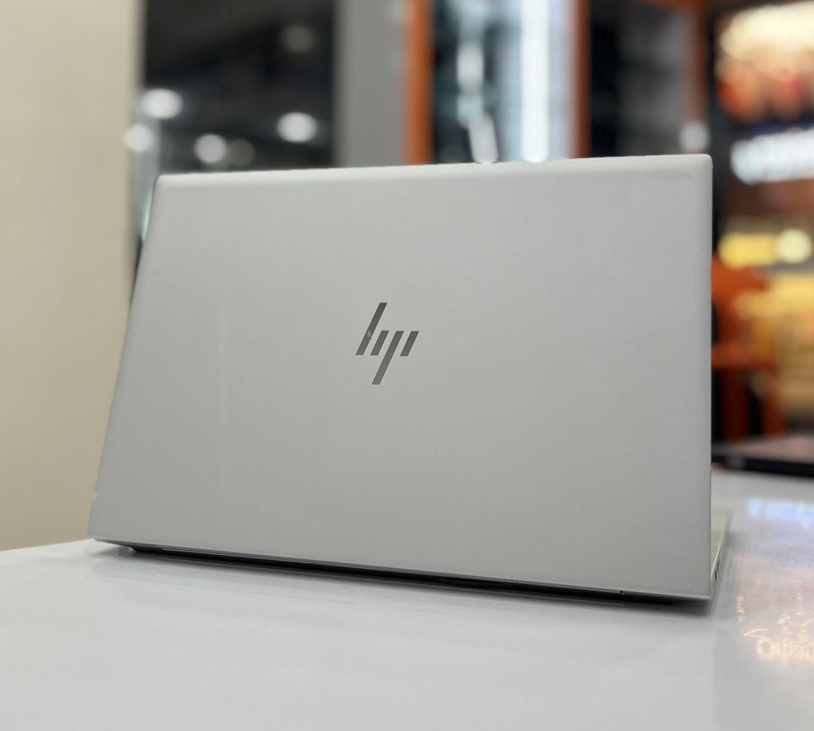 Core i7 HP Premium Elitebook Slim Laptop  - Image 4