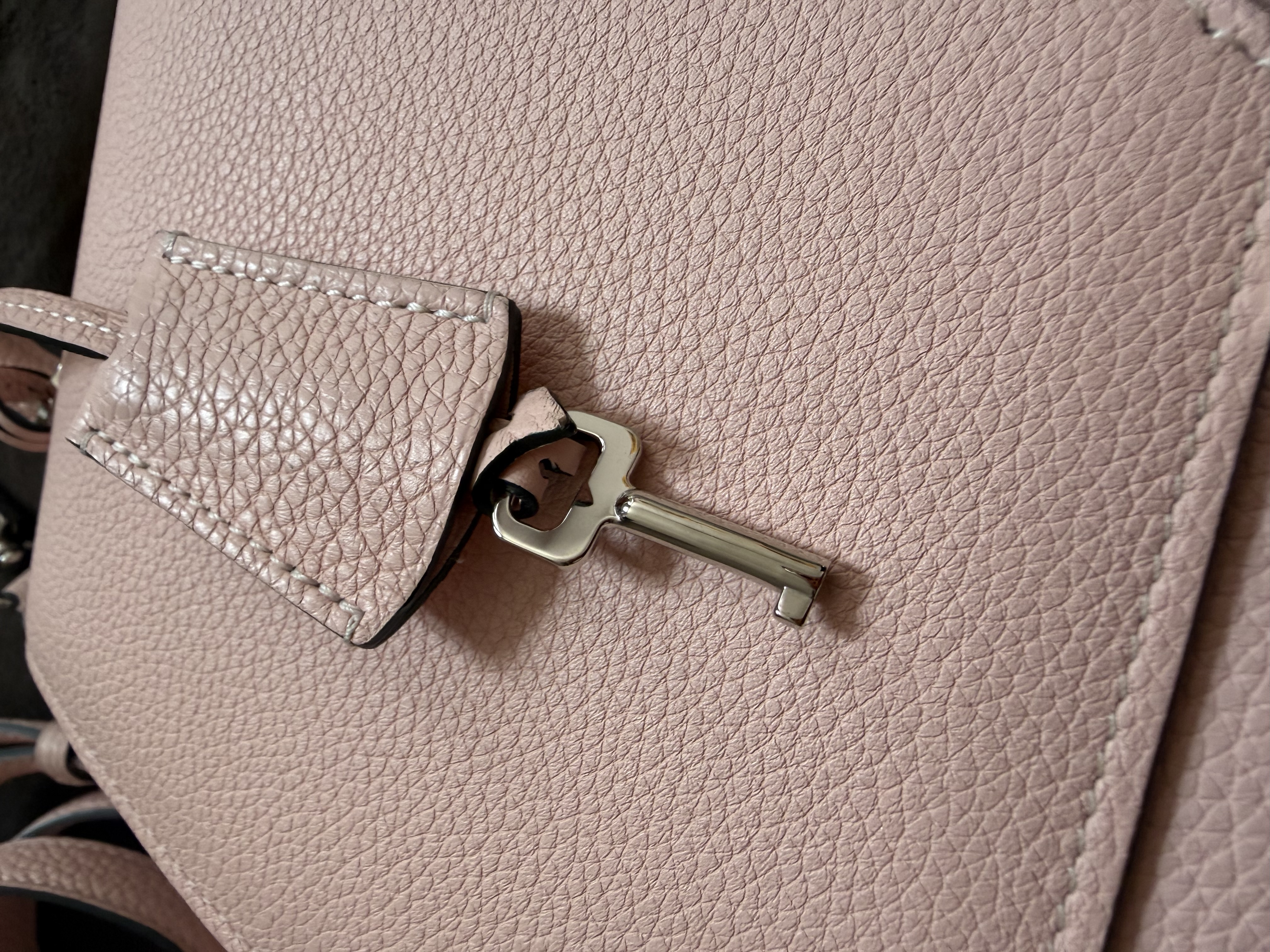 Luxury Bag Moynat Paris Rejane Blush PM - Image 6
